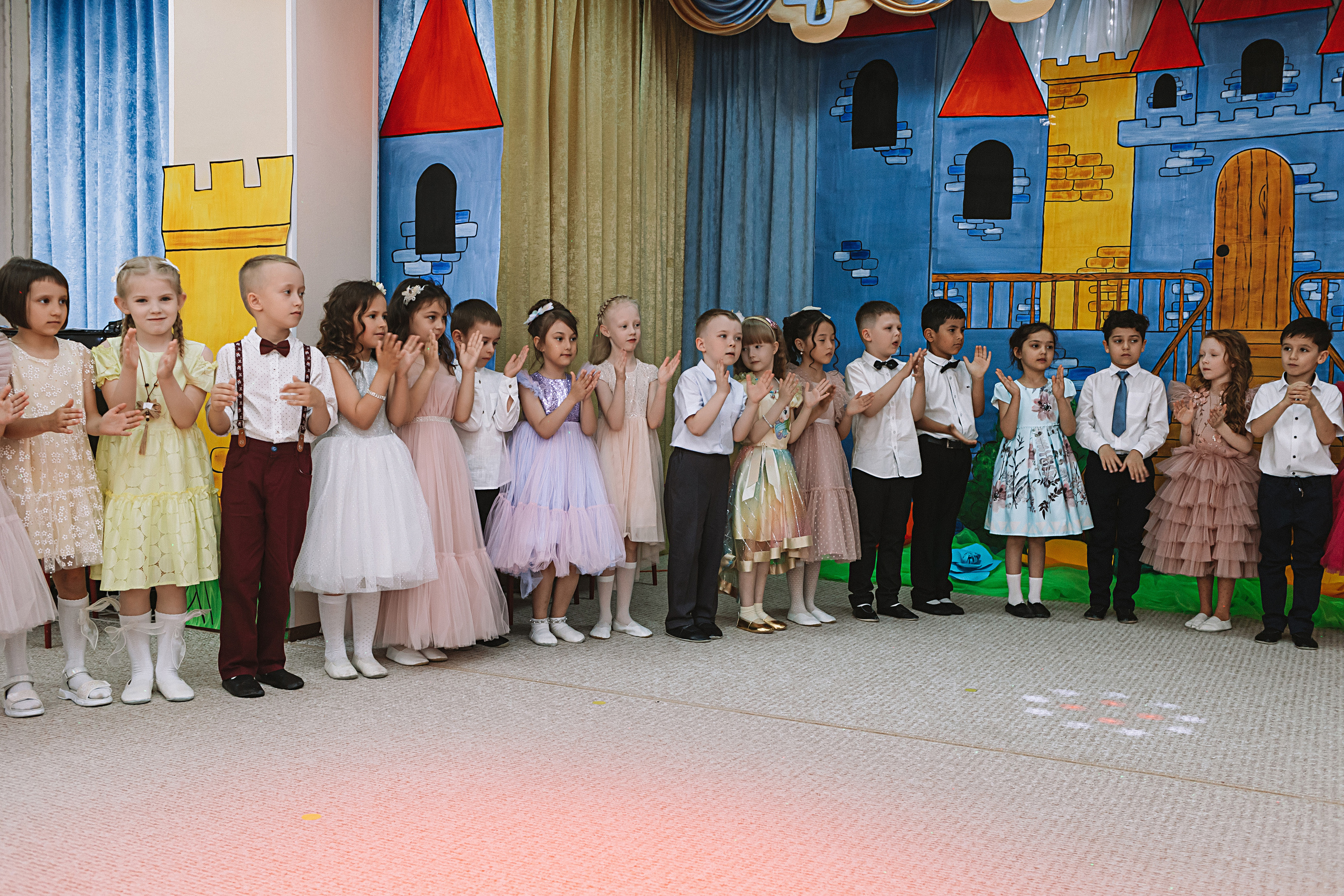 Выпускной детский сад. Семейный фотограф Тюмень, фотограф на роды Салмина Мария