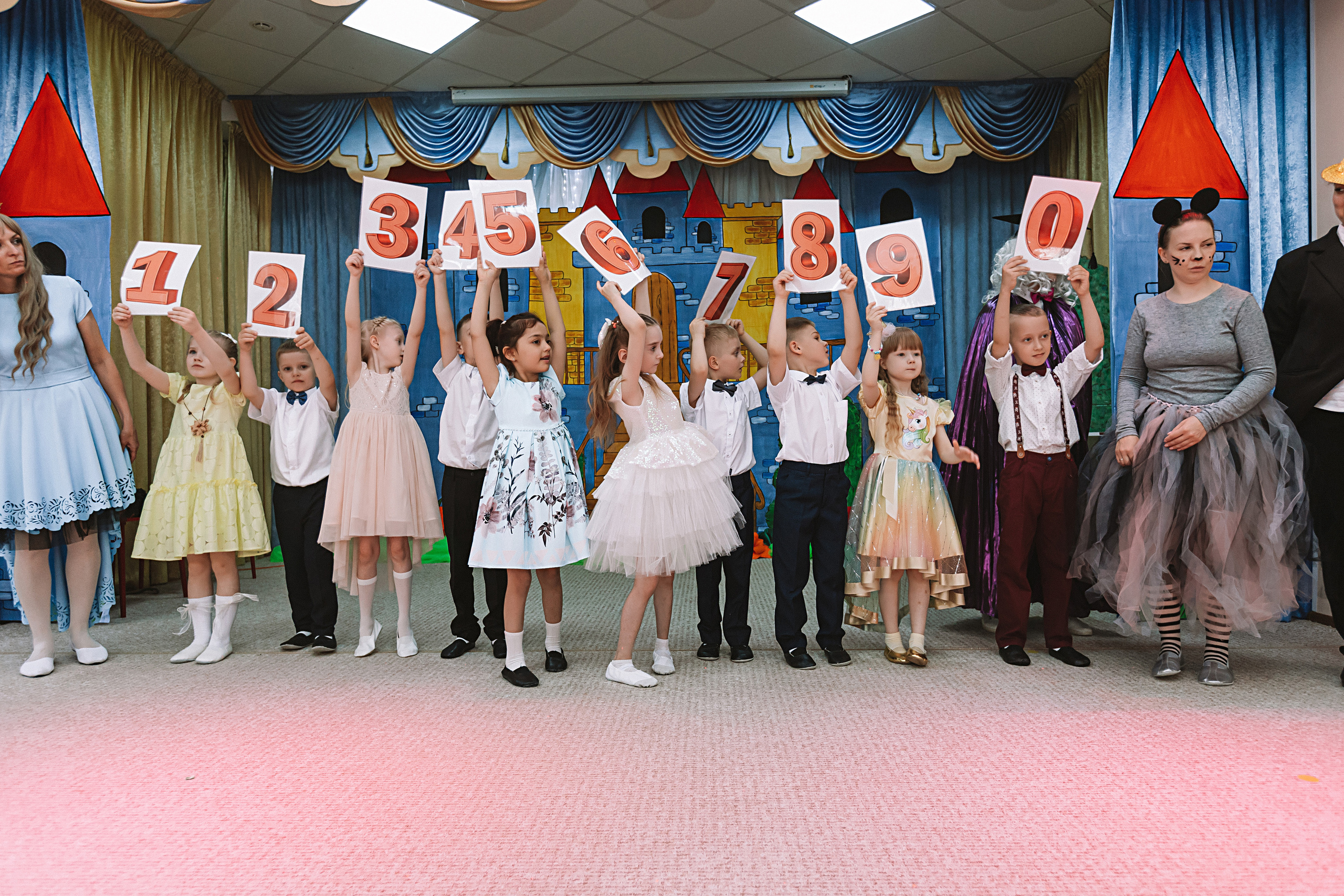 Выпускной детский сад. Семейный фотограф Тюмень, фотограф на роды Салмина Мария