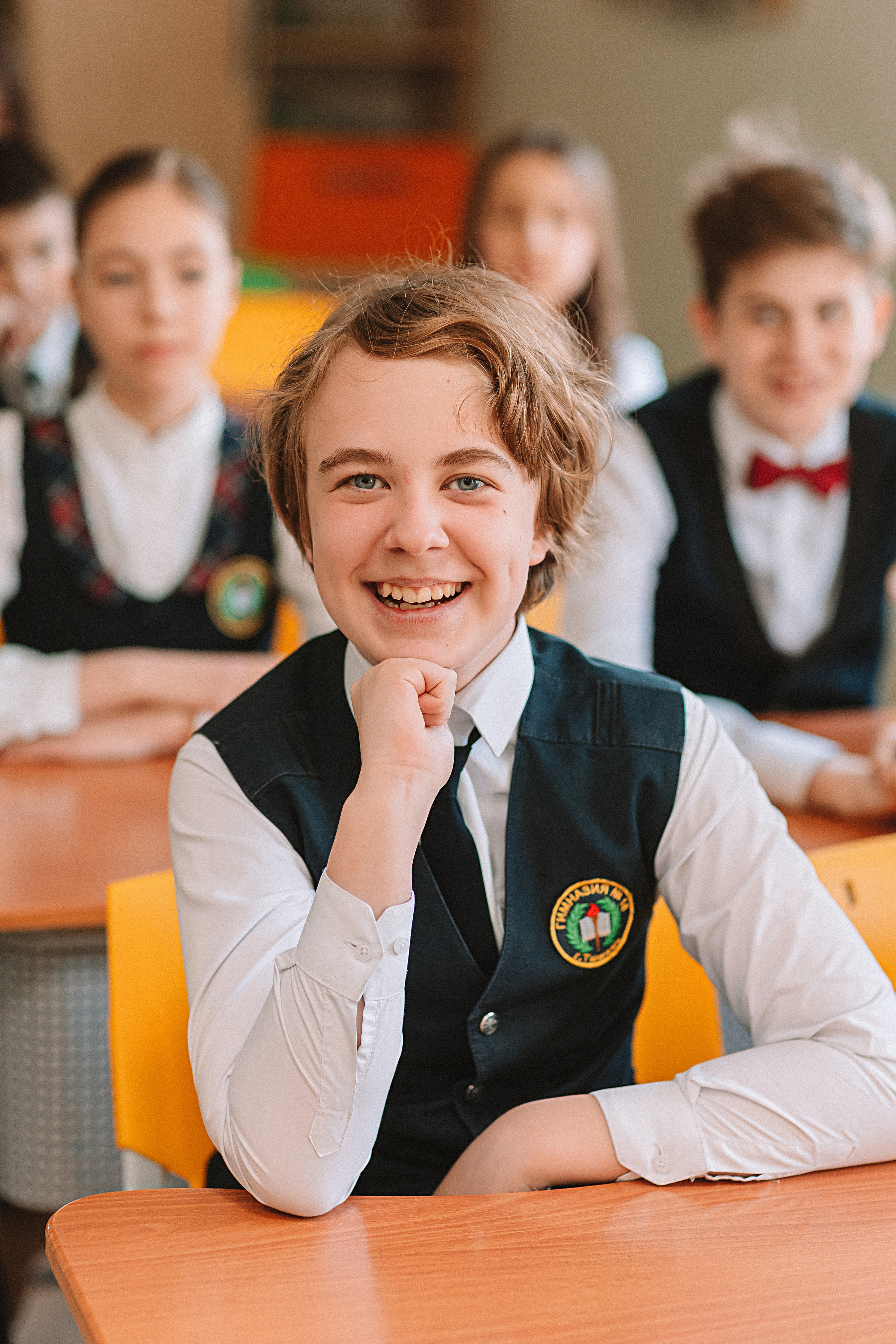 7 класс в кабинете. Семейный фотограф Тюмень, фотограф на роды Салмина Мария