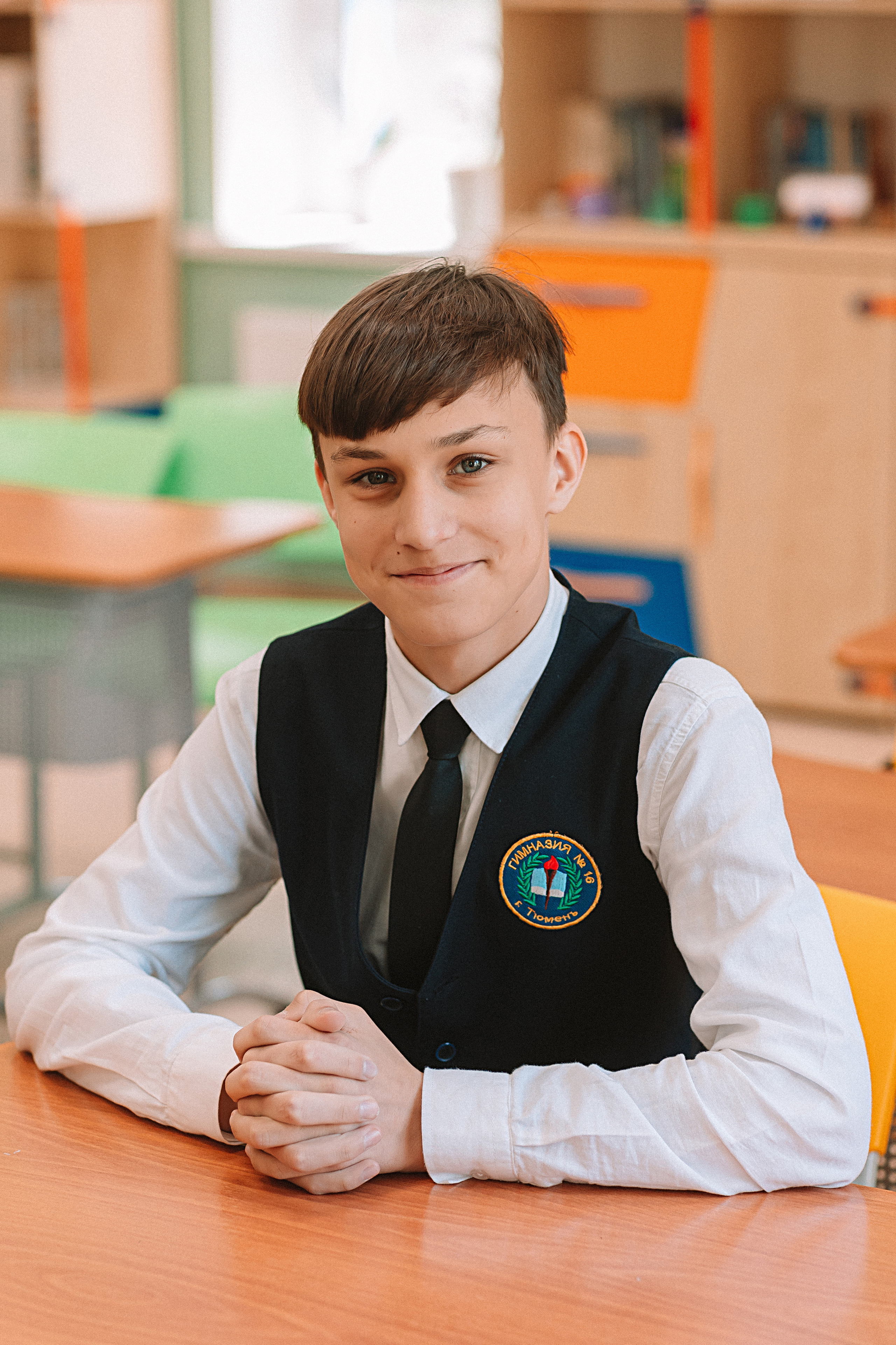 7 класс в кабинете. Семейный фотограф Тюмень, фотограф на роды Салмина Мария