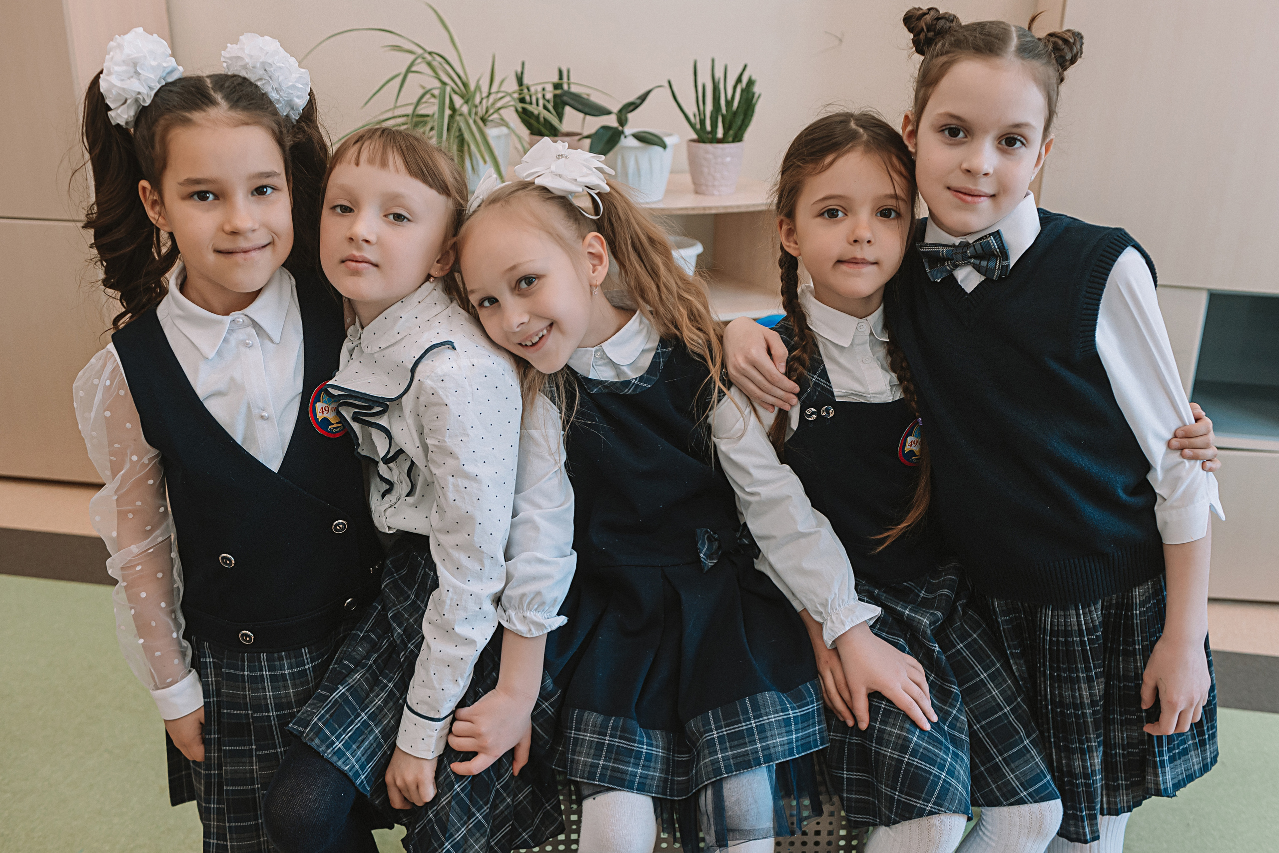 1 класс в кабинете. Семейный фотограф Тюмень, фотограф на роды Салмина Мария