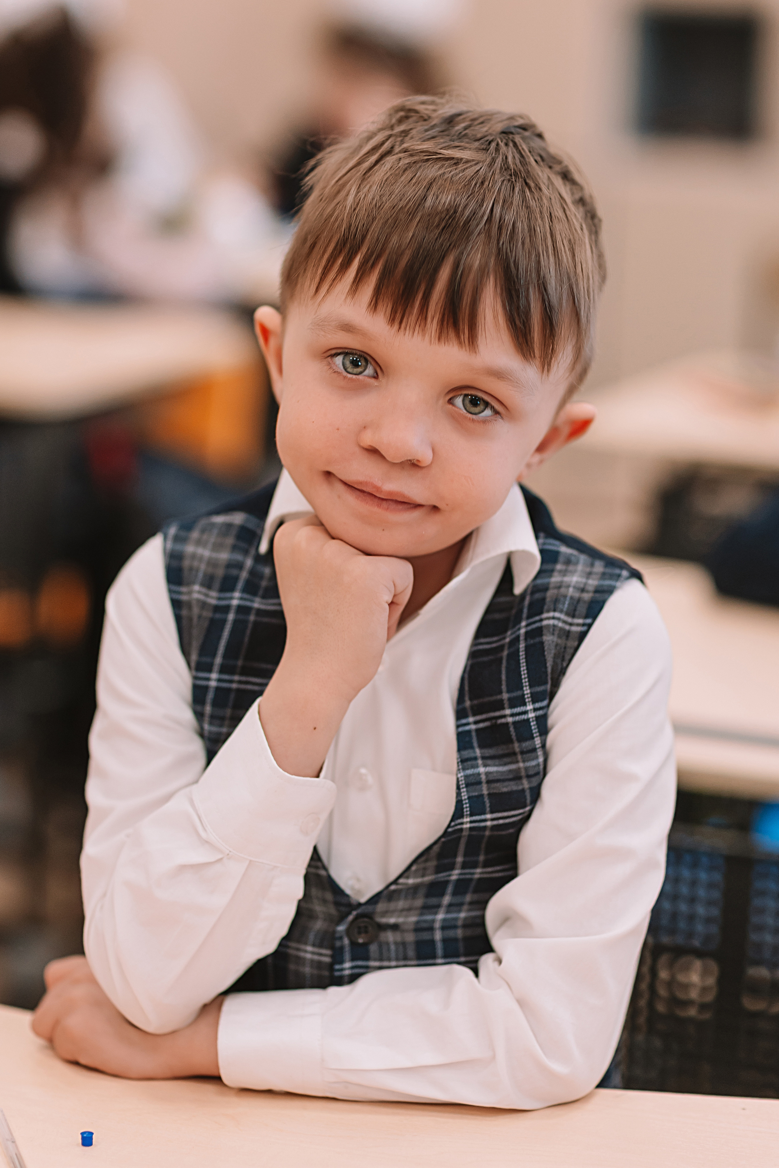 1 класс в кабинете. Семейный фотограф Тюмень, фотограф на роды Салмина Мария