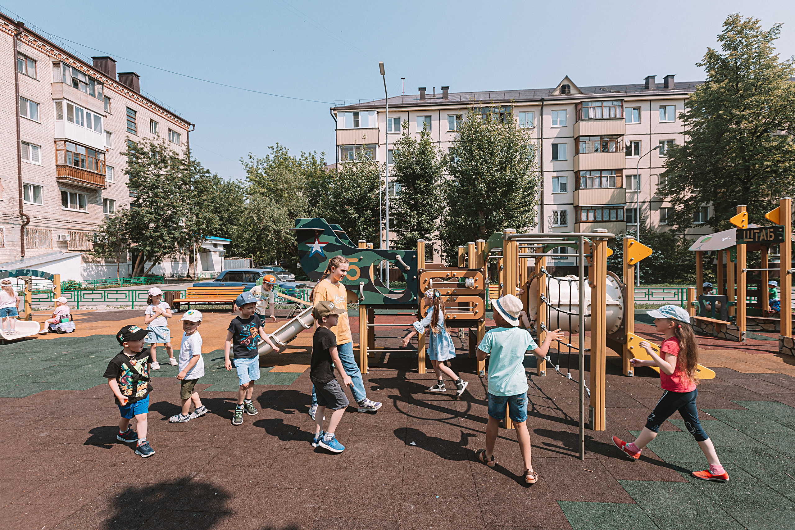 Один день в саду (частный). Семейный фотограф Тюмень, фотограф на роды Салмина Мария