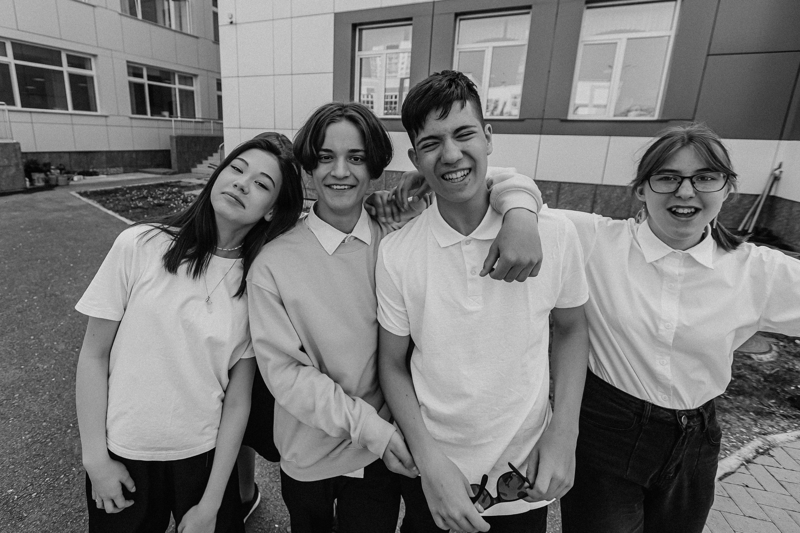 7 класс на улице. Семейный фотограф Тюмень, фотограф на роды Салмина Мария