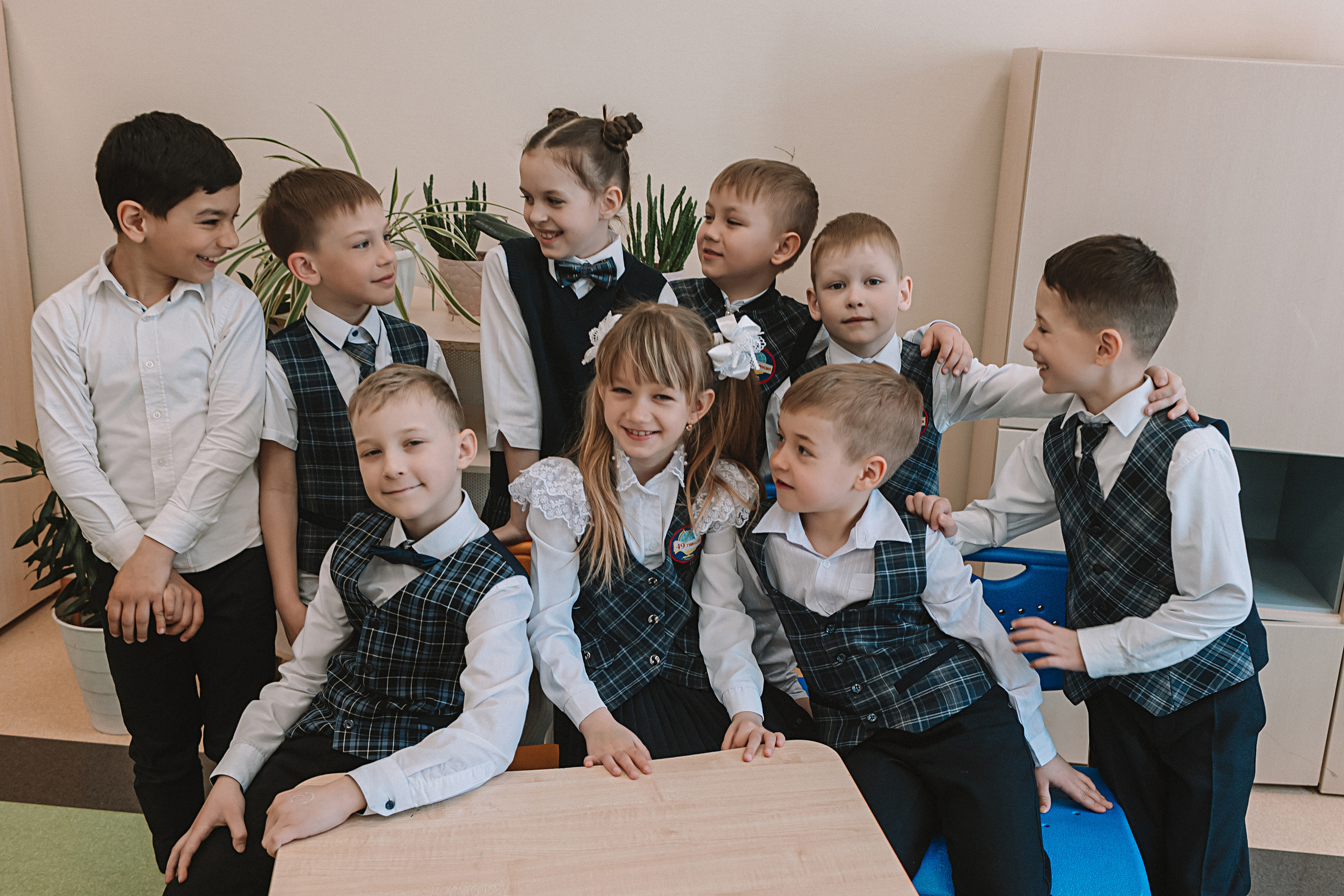 1 класс в кабинете. Семейный фотограф Тюмень, фотограф на роды Салмина Мария