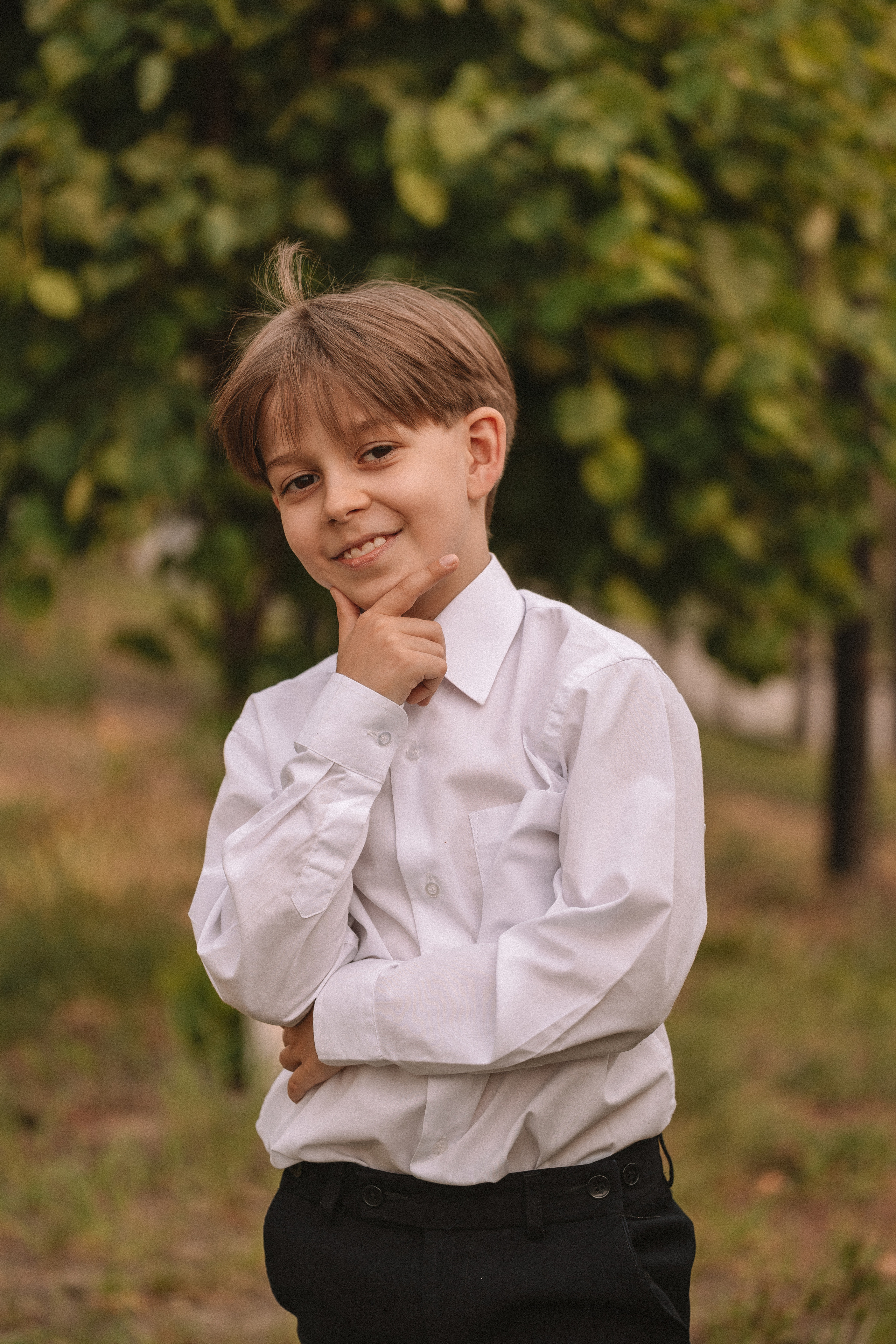 3 класс у школы. Семейный фотограф Тюмень, фотограф на роды Салмина Мария