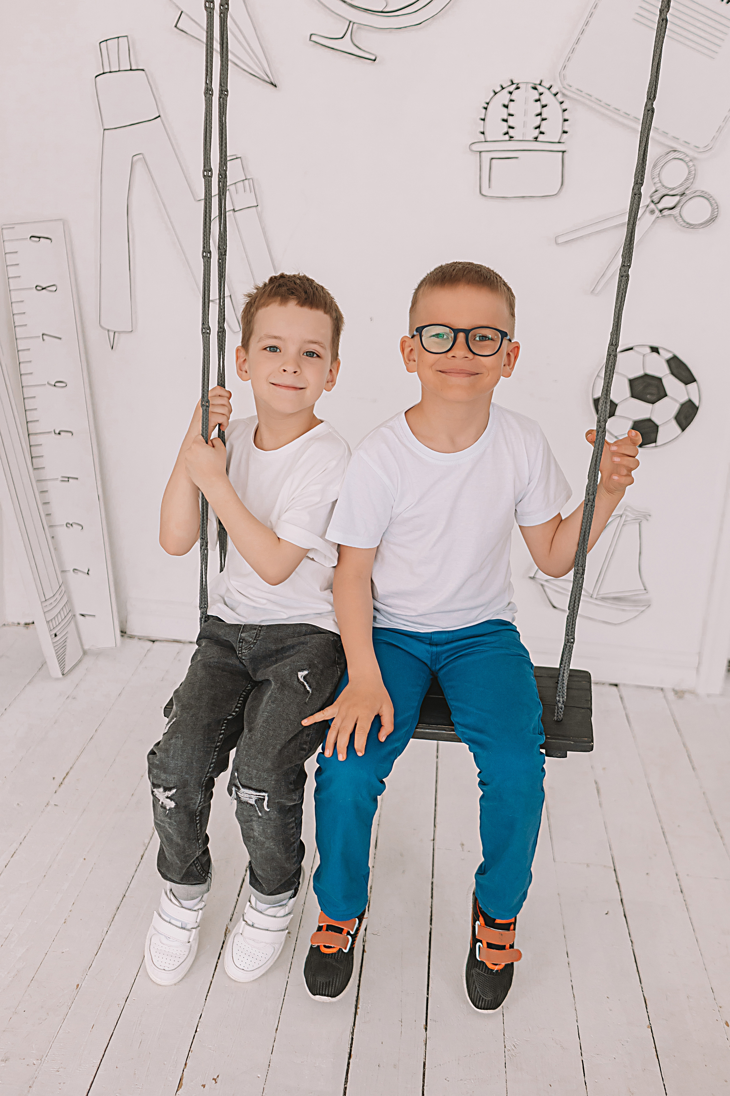 Садик в фотостудии. Семейный фотограф Тюмень, фотограф на роды Салмина Мария