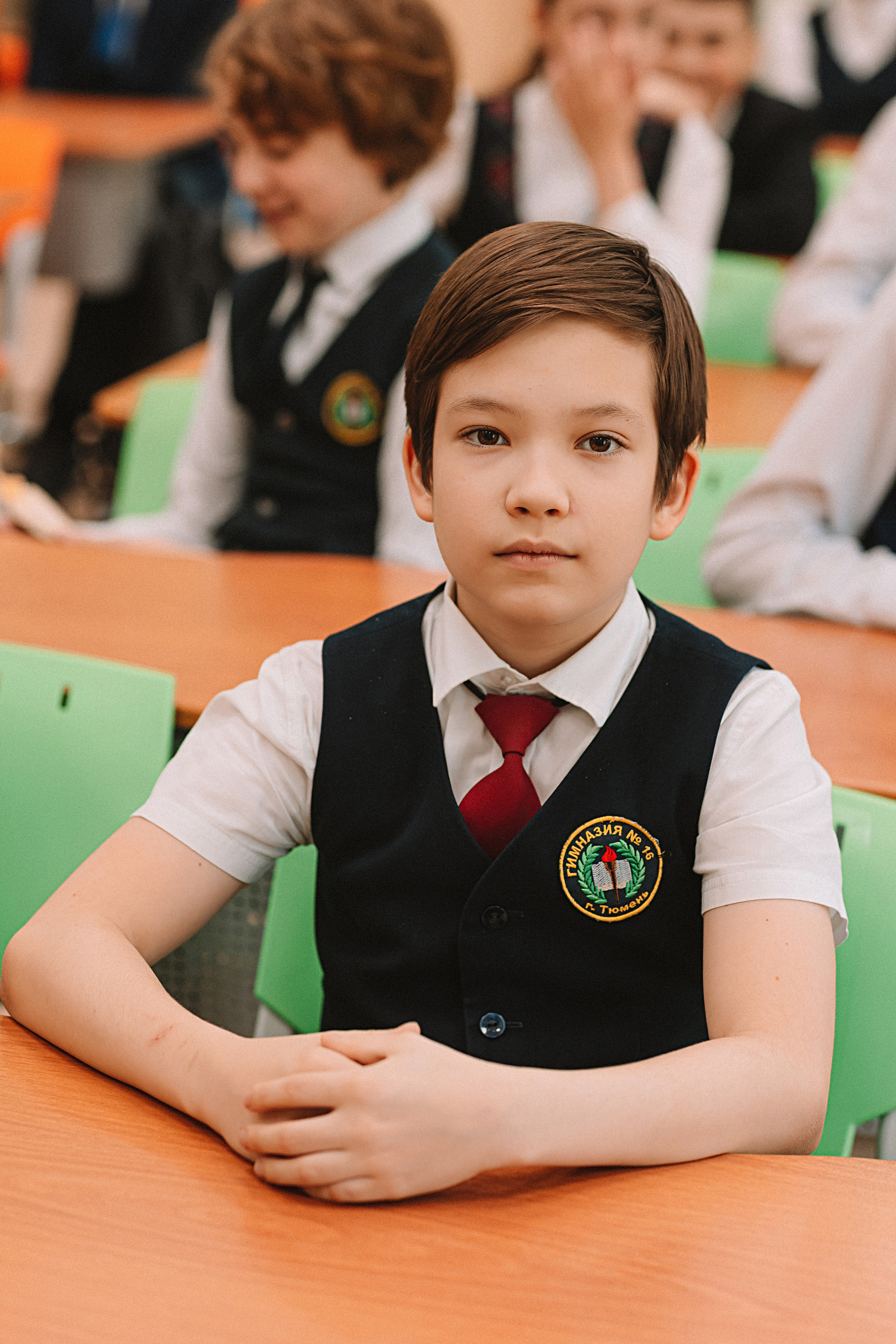 7 класс в кабинете. Семейный фотограф Тюмень, фотограф на роды Салмина Мария