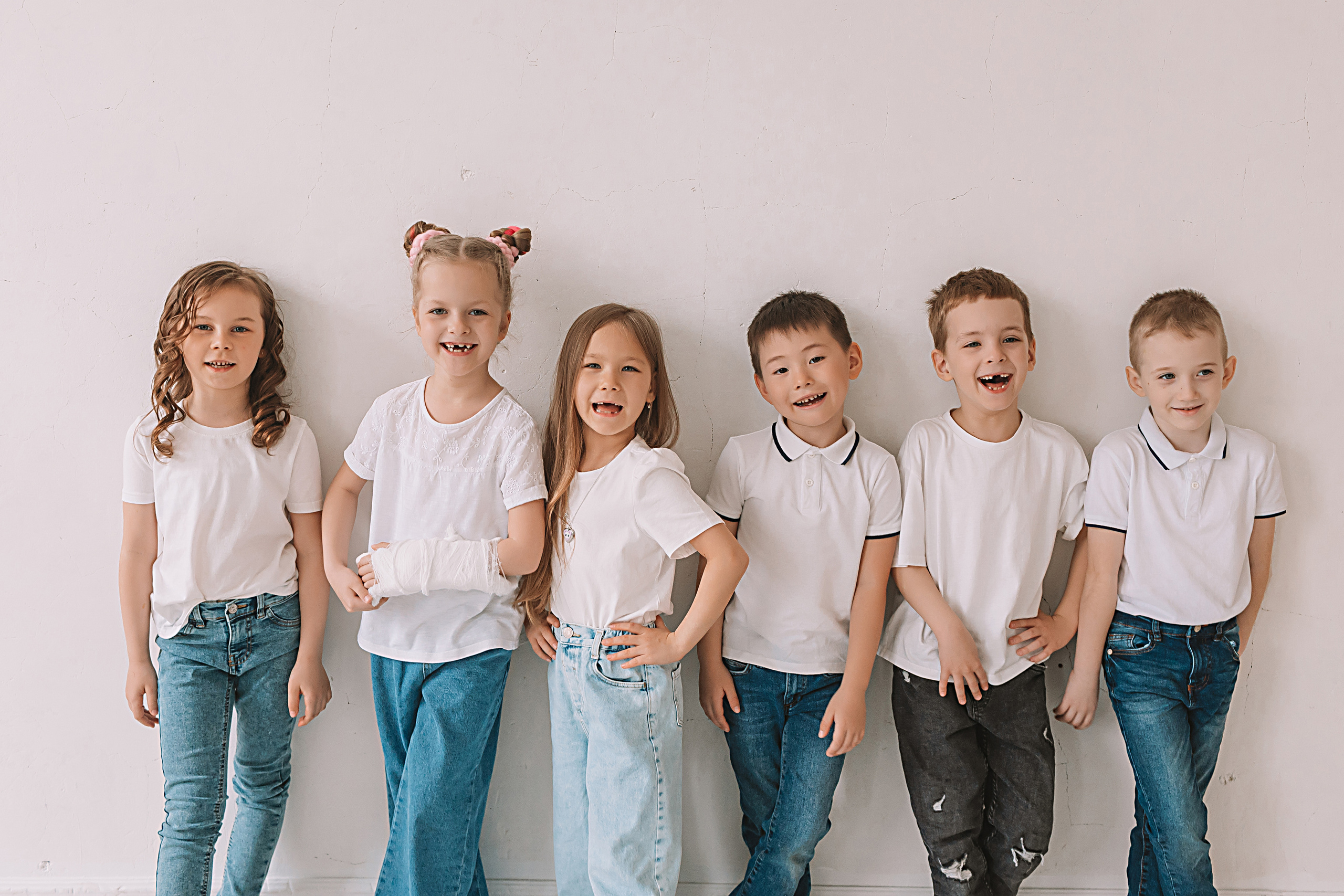 Садик в фотостудии. Семейный фотограф Тюмень, фотограф на роды Салмина Мария