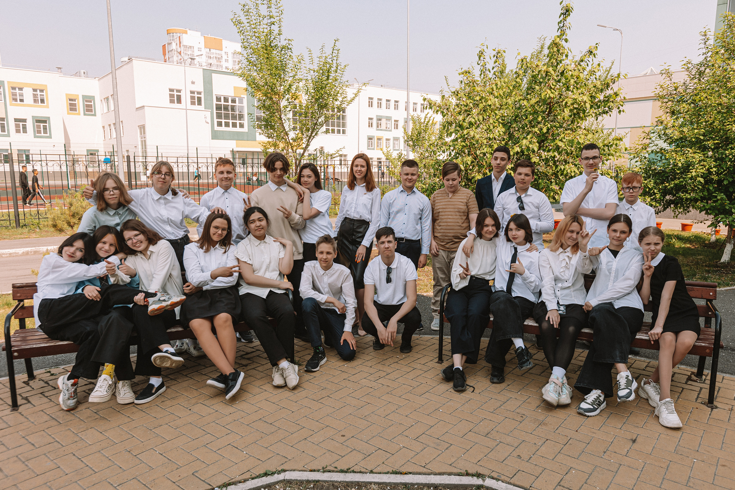 7 класс на улице. Семейный фотограф Тюмень, фотограф на роды Салмина Мария