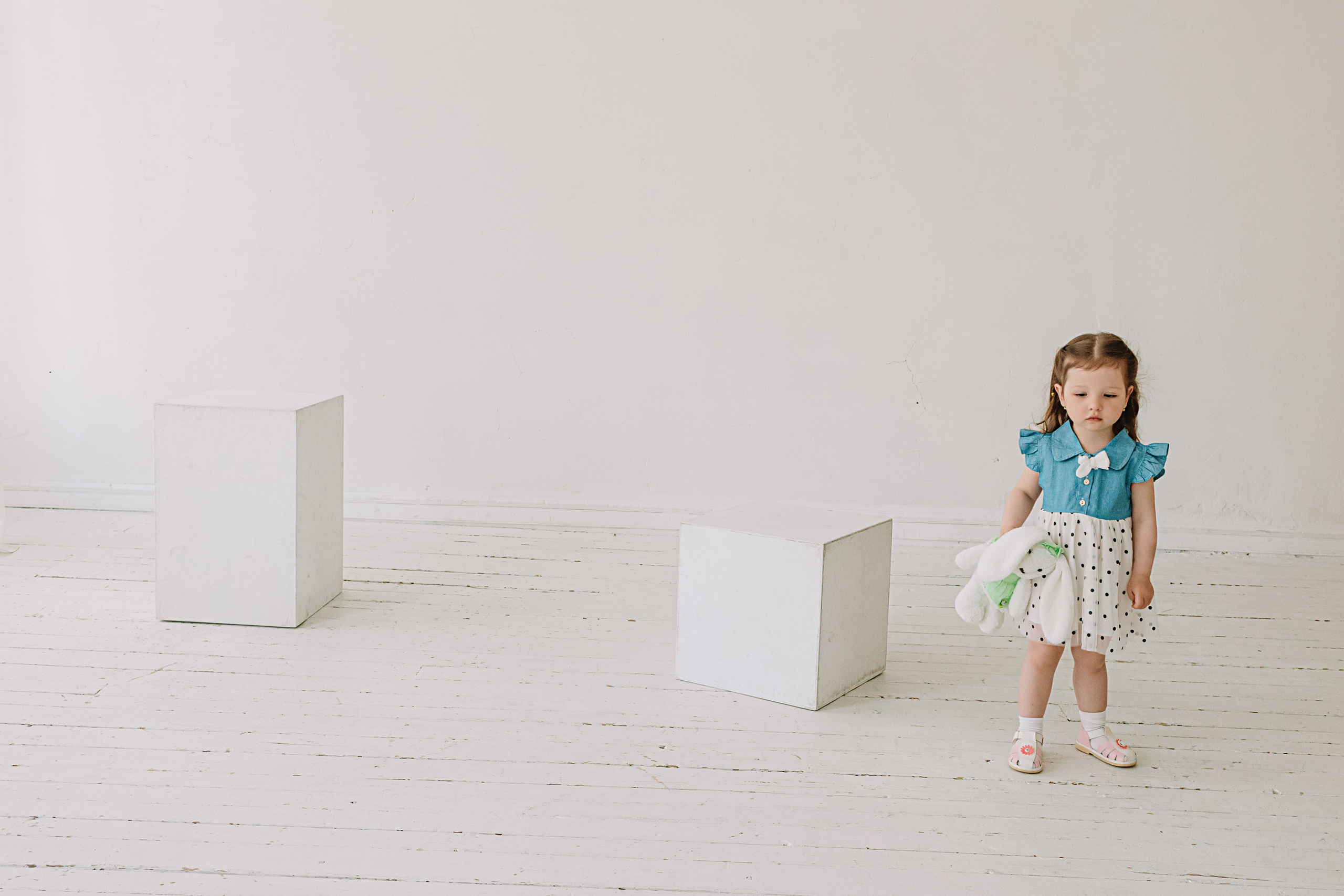 Младшая группа садика в студии. Семейный фотограф Тюмень, фотограф на роды Салмина Мария