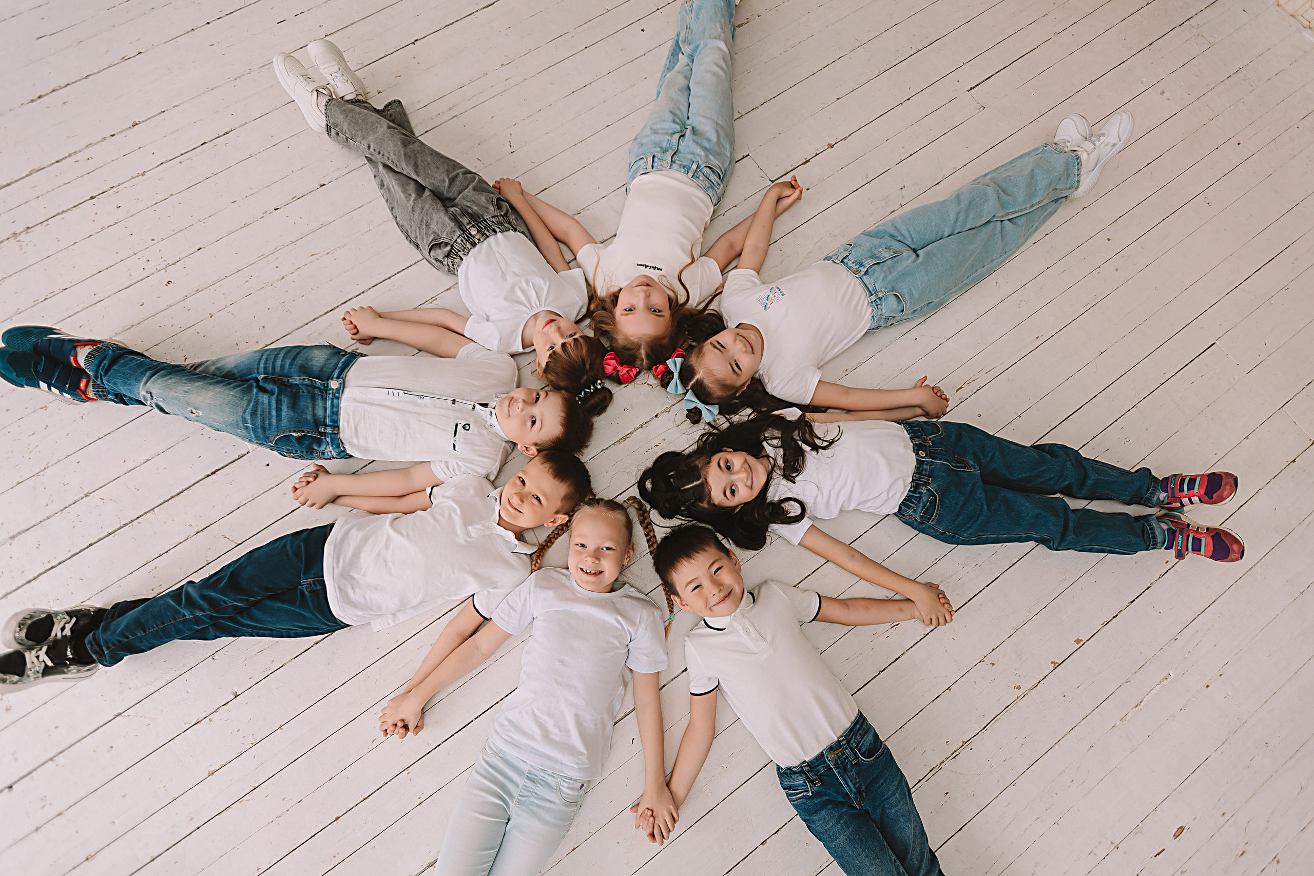 Садик в фотостудии. Семейный фотограф Тюмень, фотограф на роды Салмина Мария