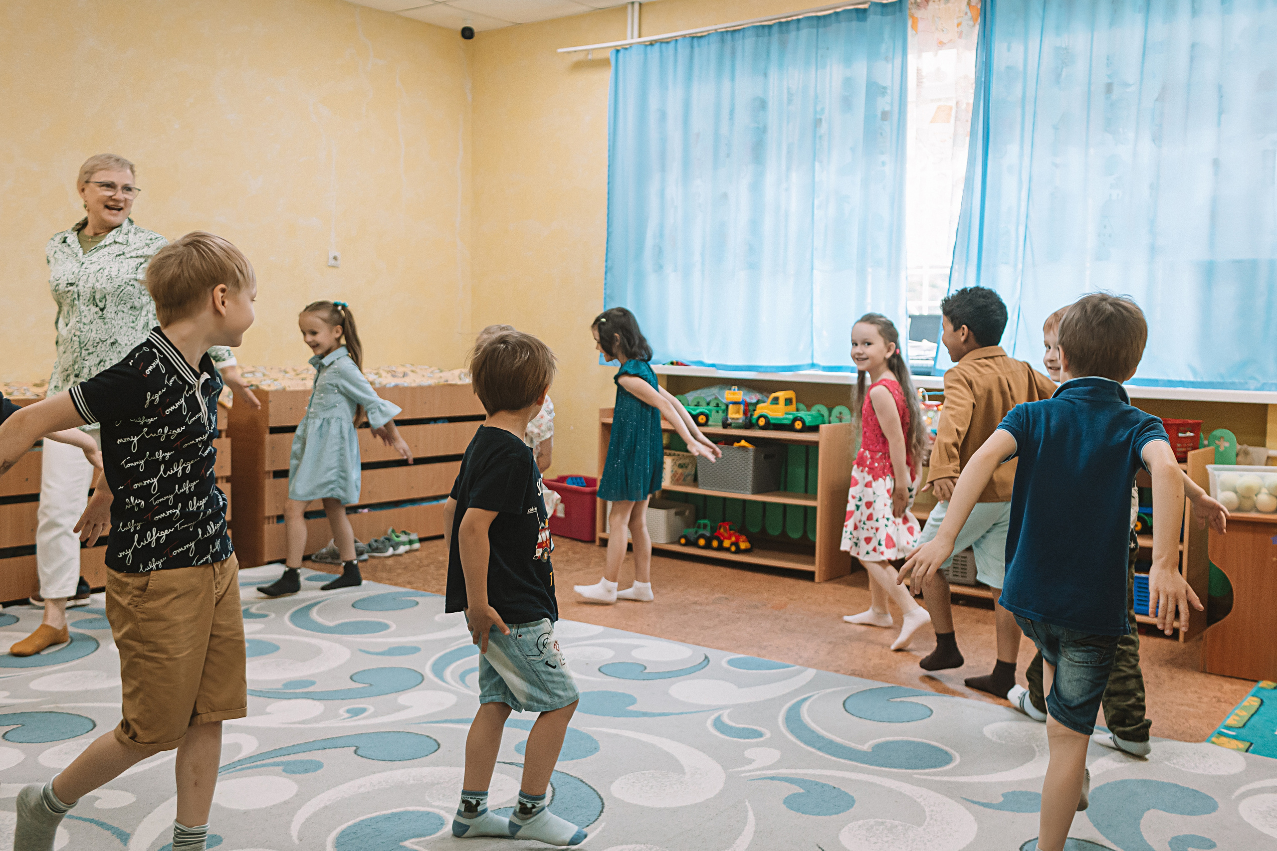 Один день в саду (частный). Семейный фотограф Тюмень, фотограф на роды Салмина Мария