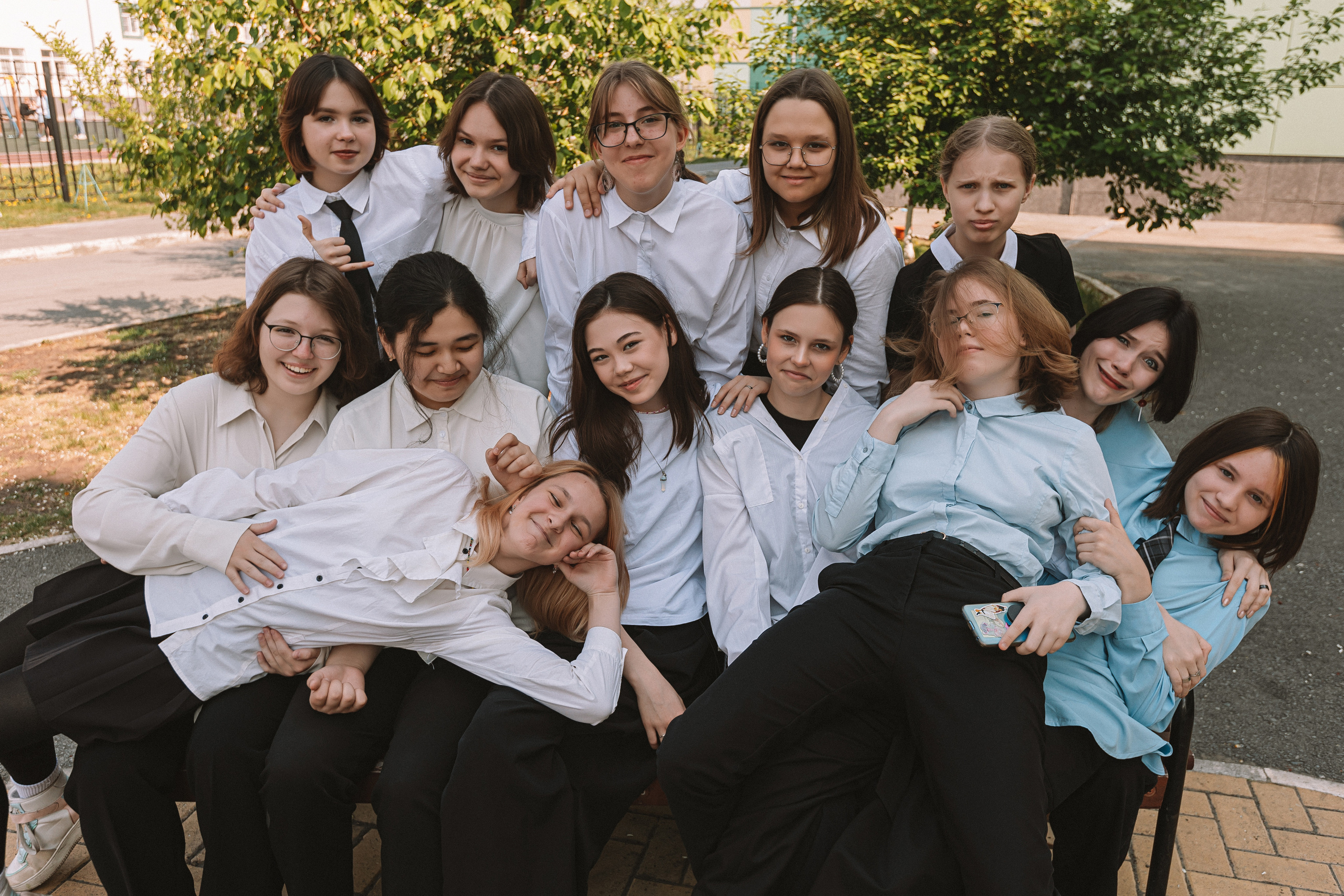 7 класс на улице. Семейный фотограф Тюмень, фотограф на роды Салмина Мария