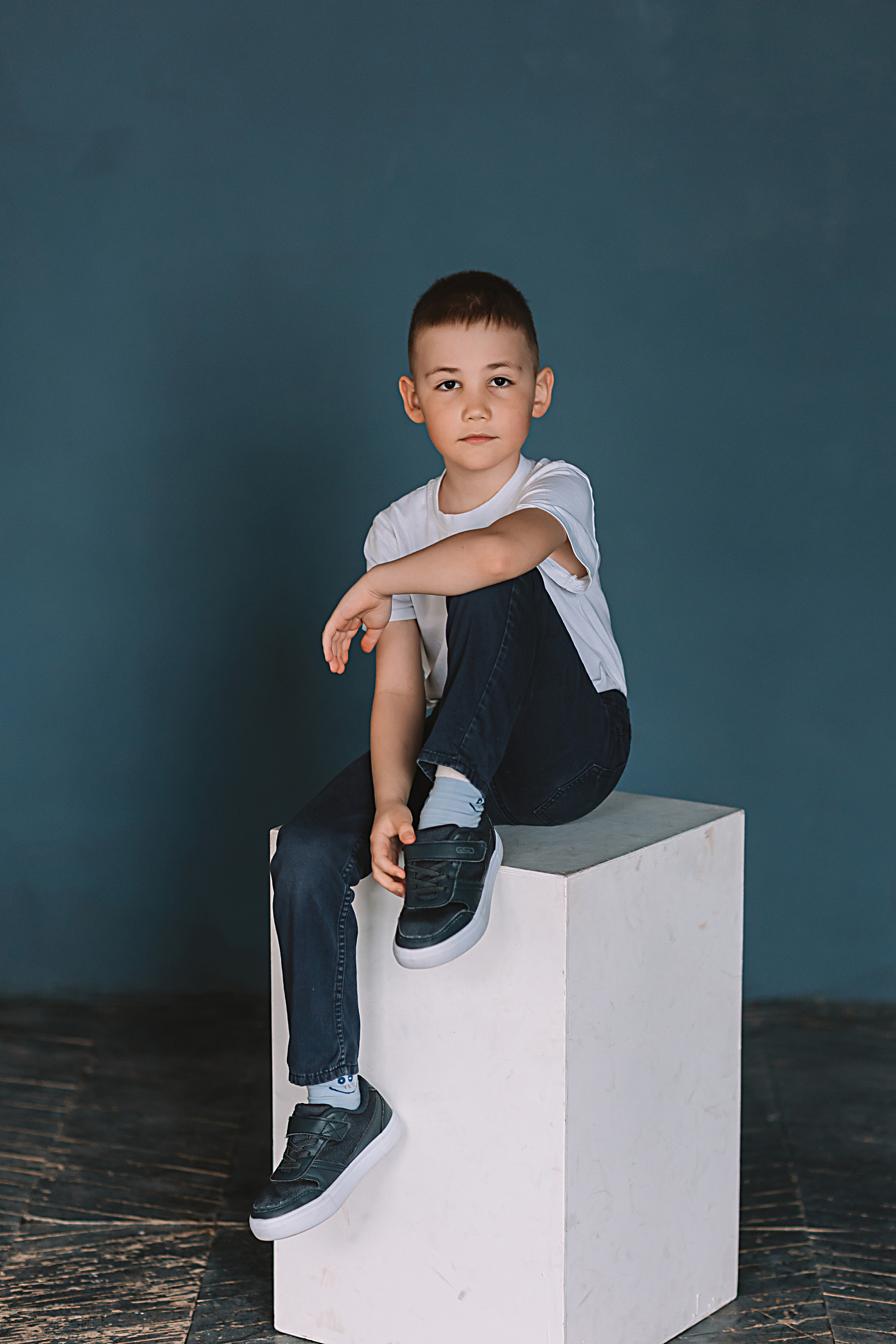 Садик в фотостудии. Семейный фотограф Тюмень, фотограф на роды Салмина Мария