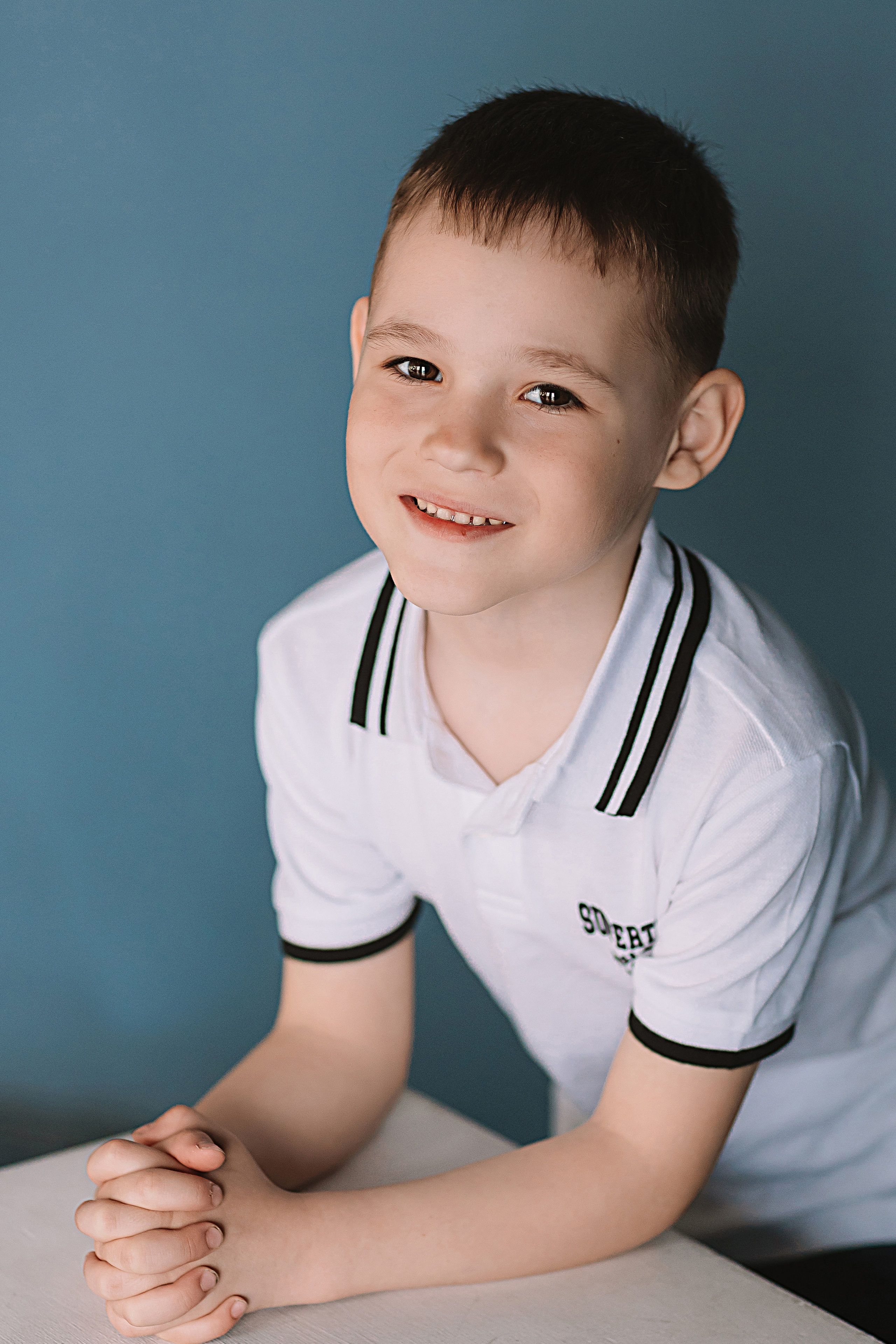 Садик в фотостудии. Семейный фотограф Тюмень, фотограф на роды Салмина Мария