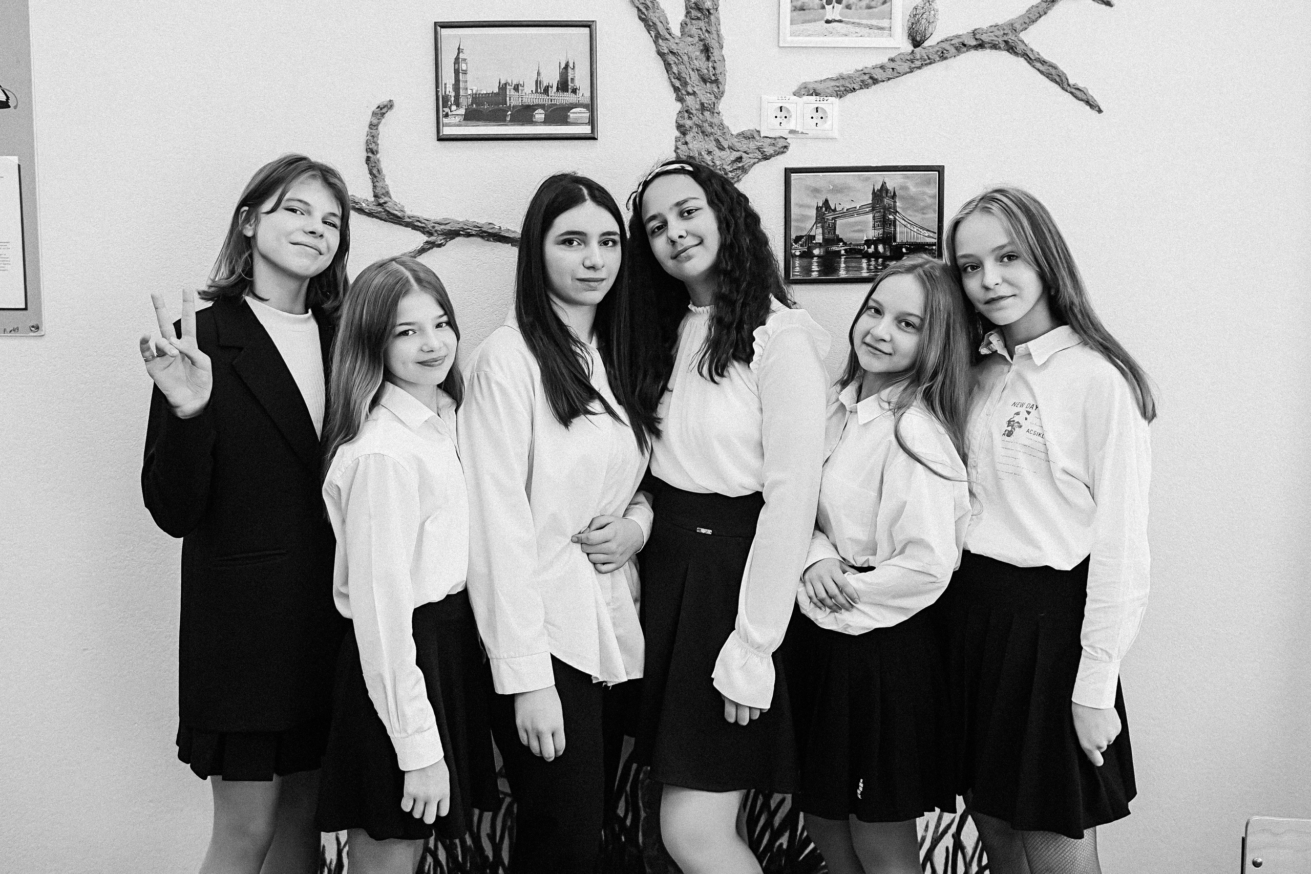 7 класс в стенах школы. Семейный фотограф Тюмень, фотограф на роды Салмина Мария