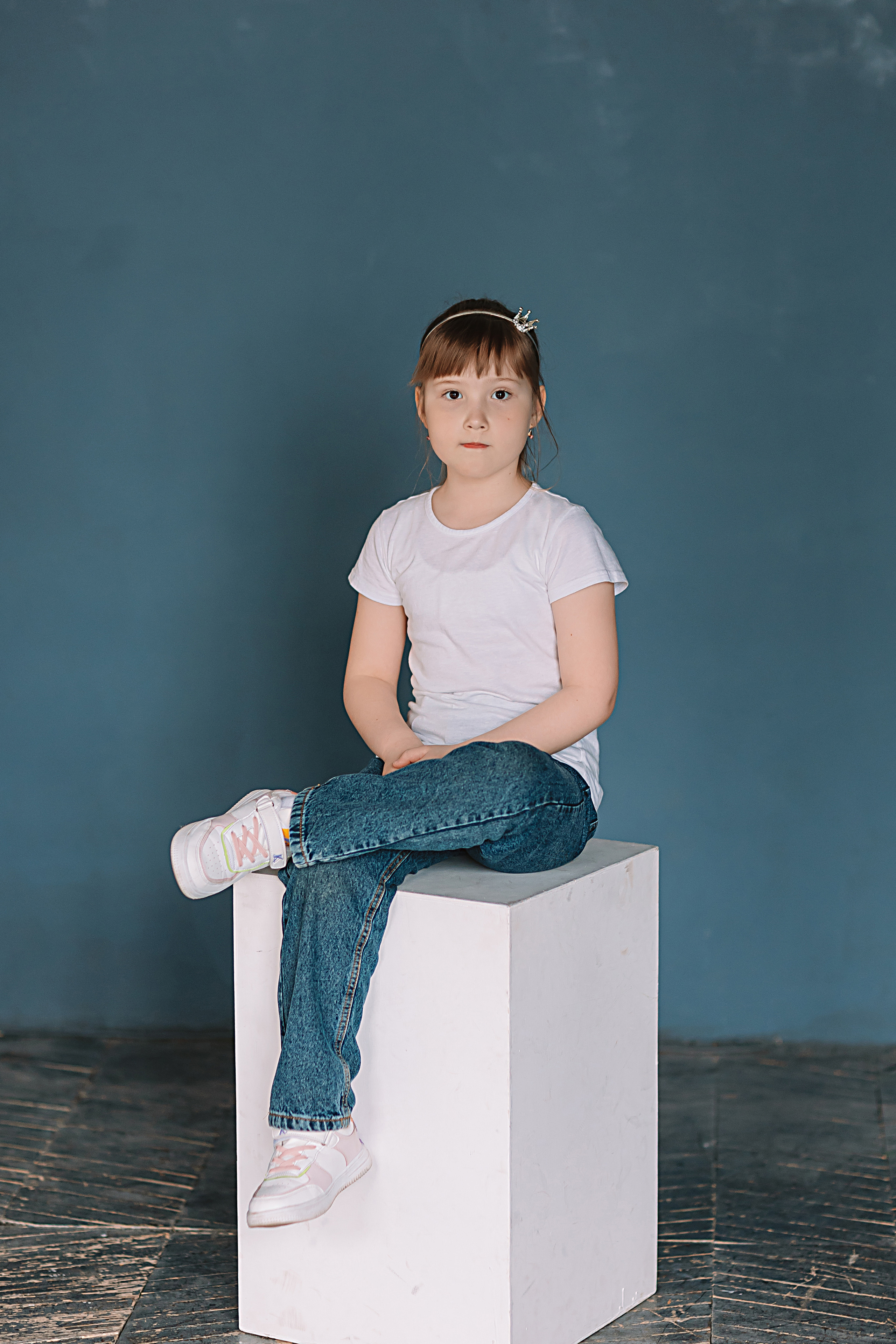 Садик в фотостудии. Семейный фотограф Тюмень, фотограф на роды Салмина Мария