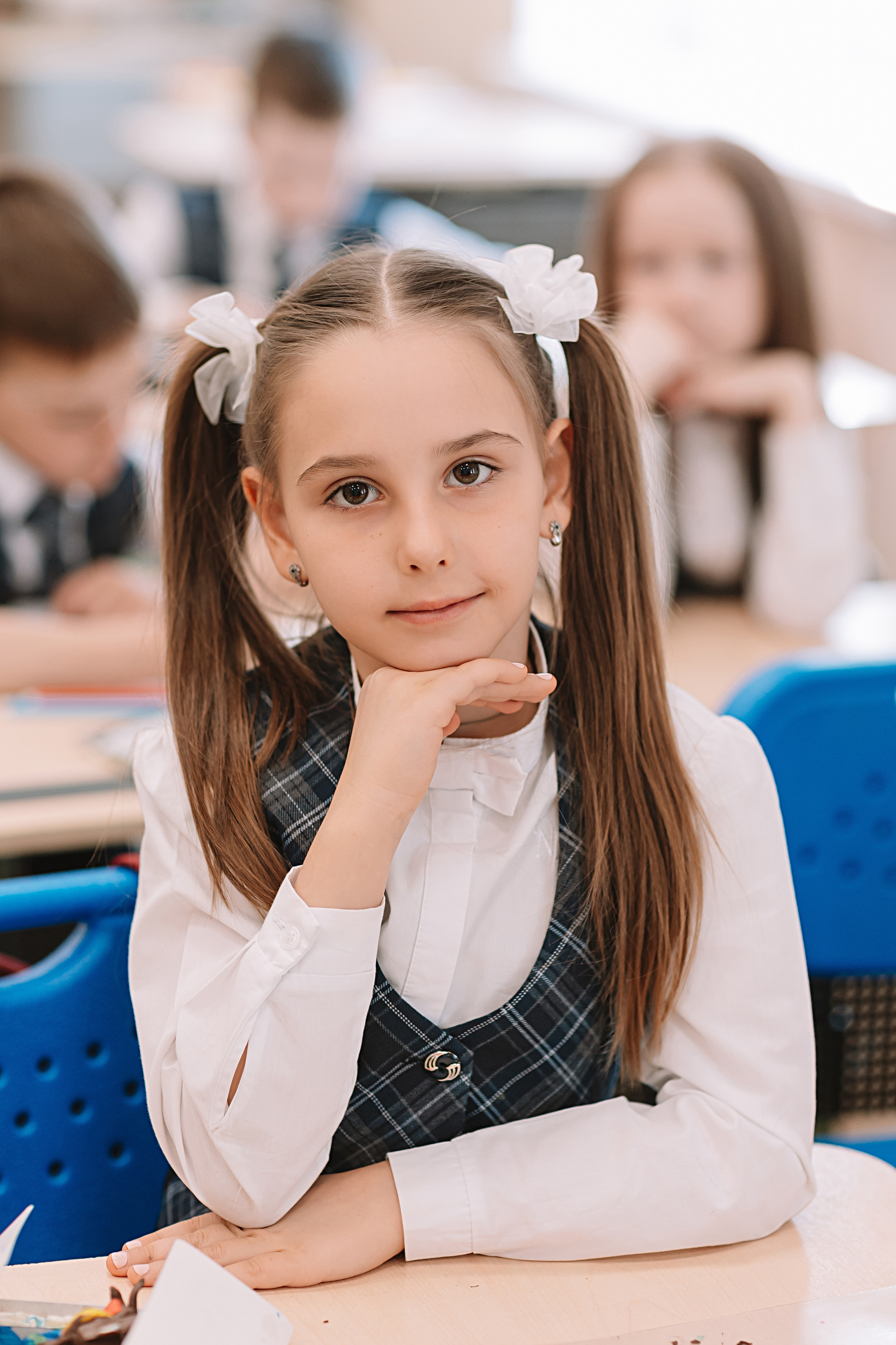 1 класс в кабинете. Семейный фотограф Тюмень, фотограф на роды Салмина Мария