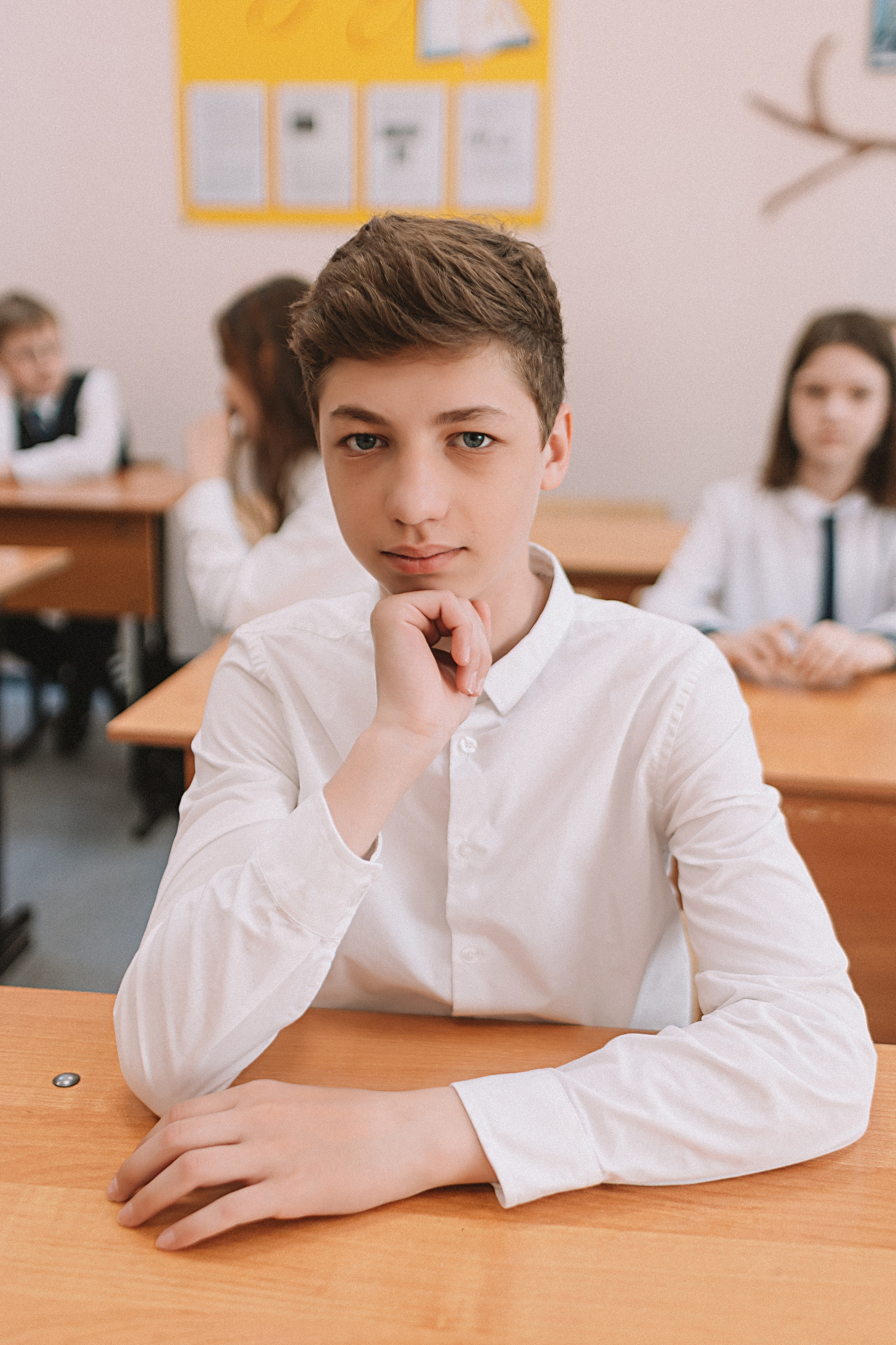 7 класс в стенах школы. Семейный фотограф Тюмень, фотограф на роды Салмина Мария