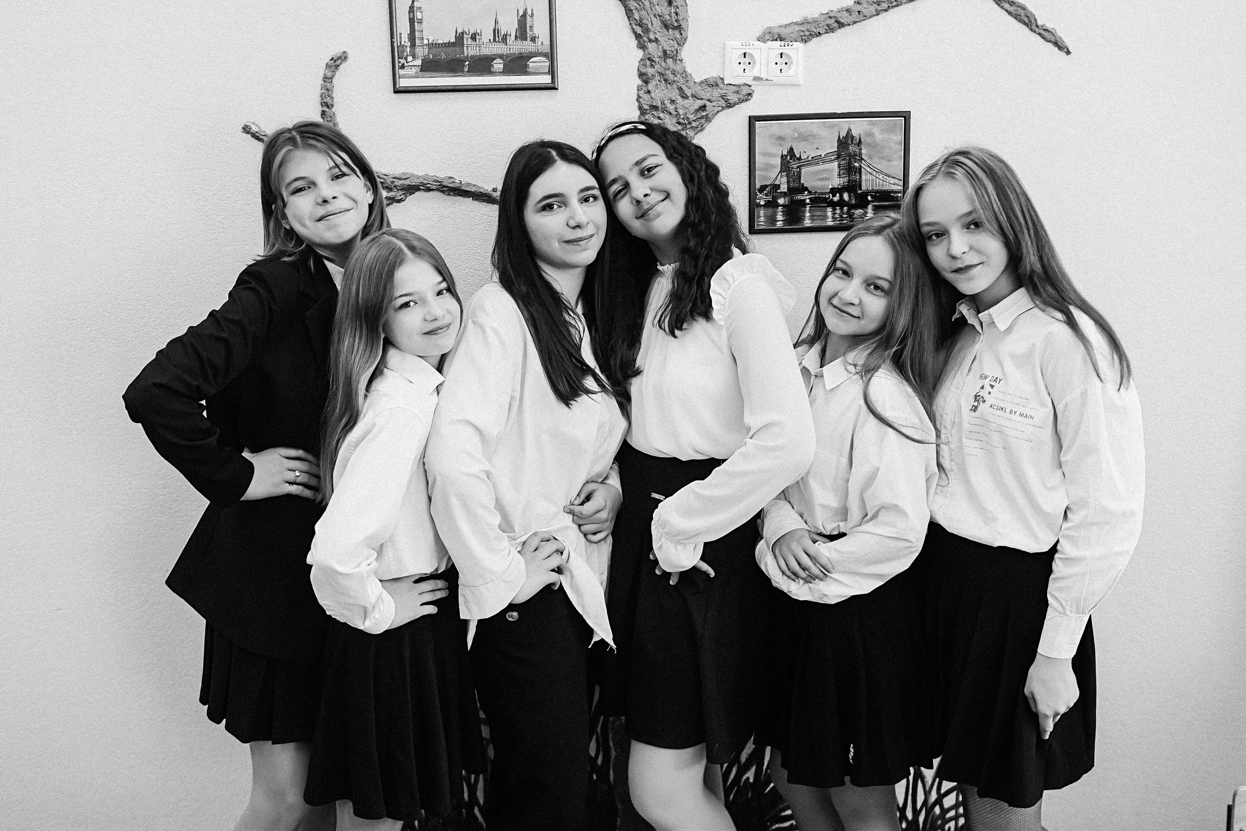 7 класс в стенах школы. Семейный фотограф Тюмень, фотограф на роды Салмина Мария