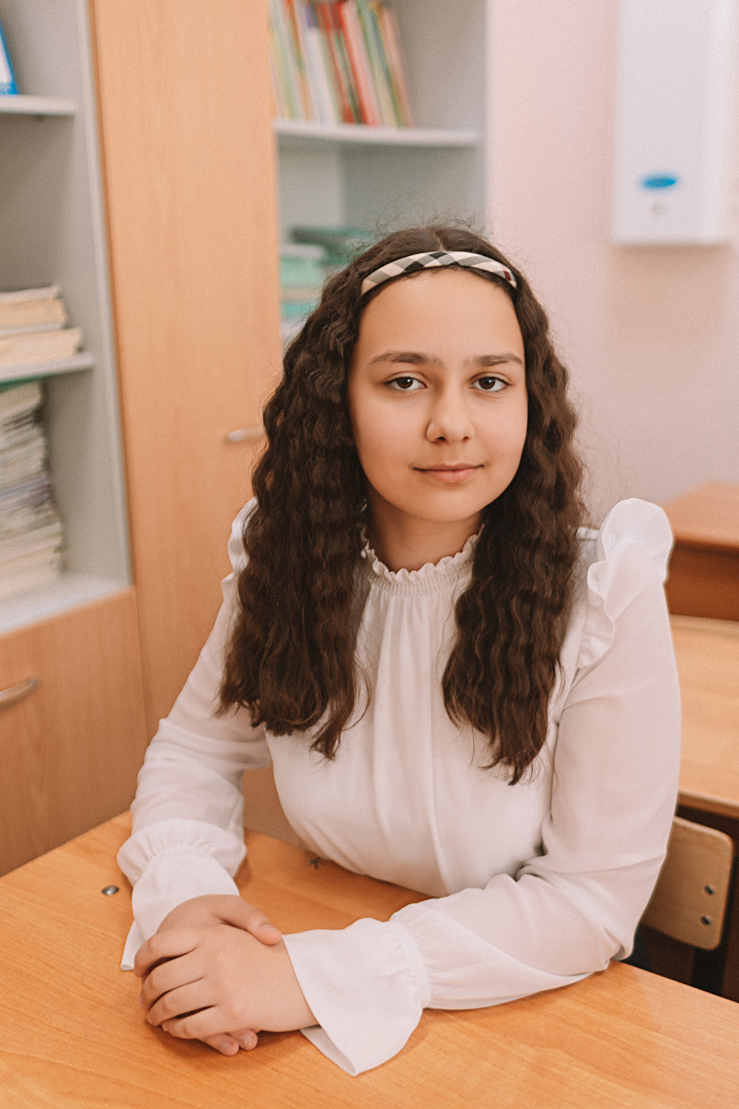 7 класс в стенах школы. Семейный фотограф Тюмень, фотограф на роды Салмина Мария