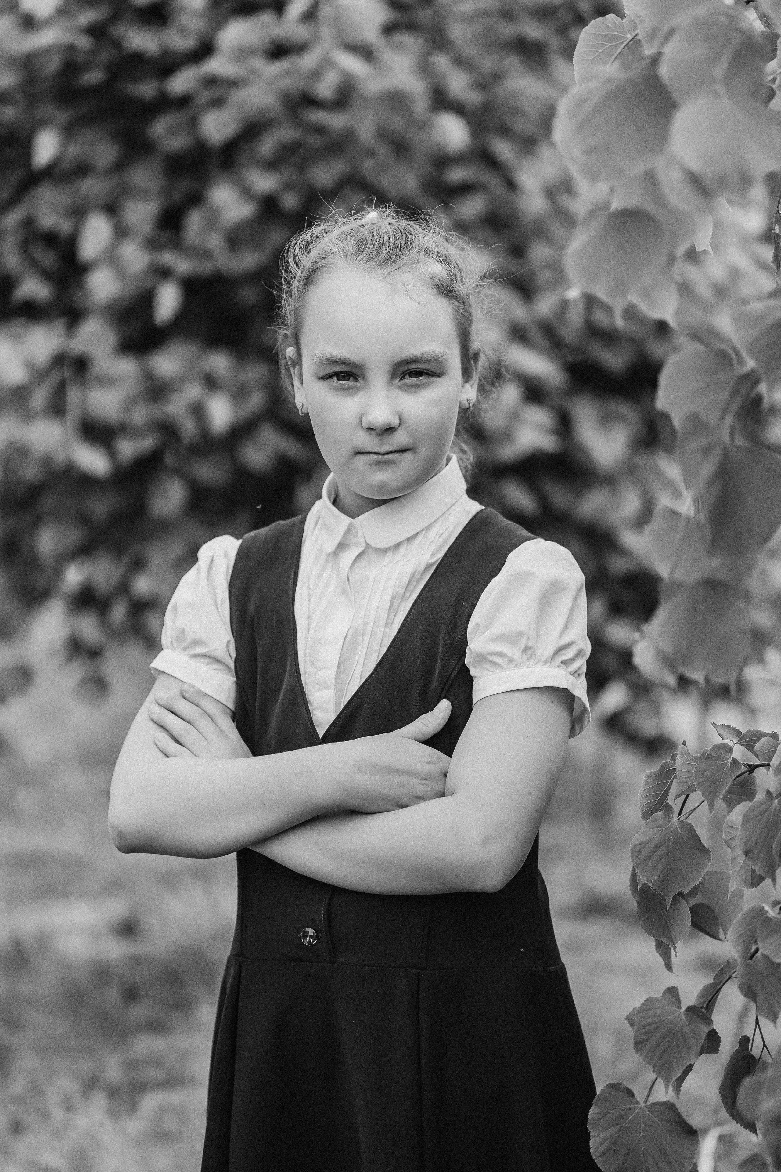 3 класс у школы. Семейный фотограф Тюмень, фотограф на роды Салмина Мария