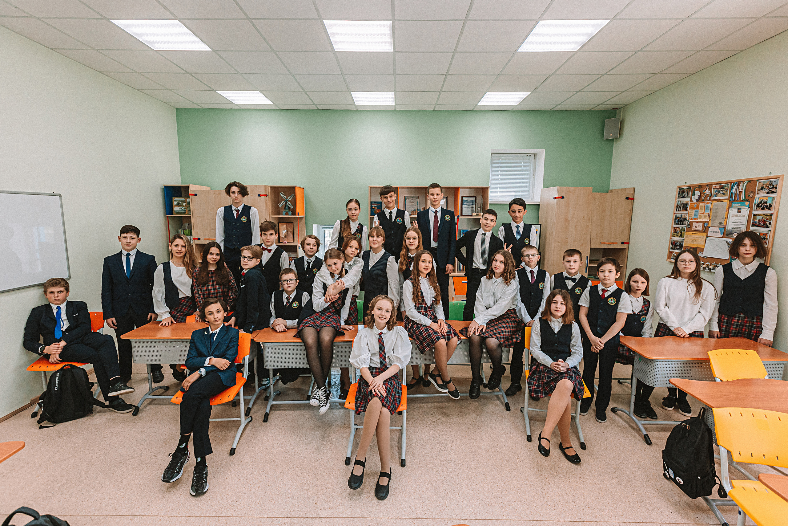 7 класс в кабинете. Семейный фотограф Тюмень, фотограф на роды Салмина Мария