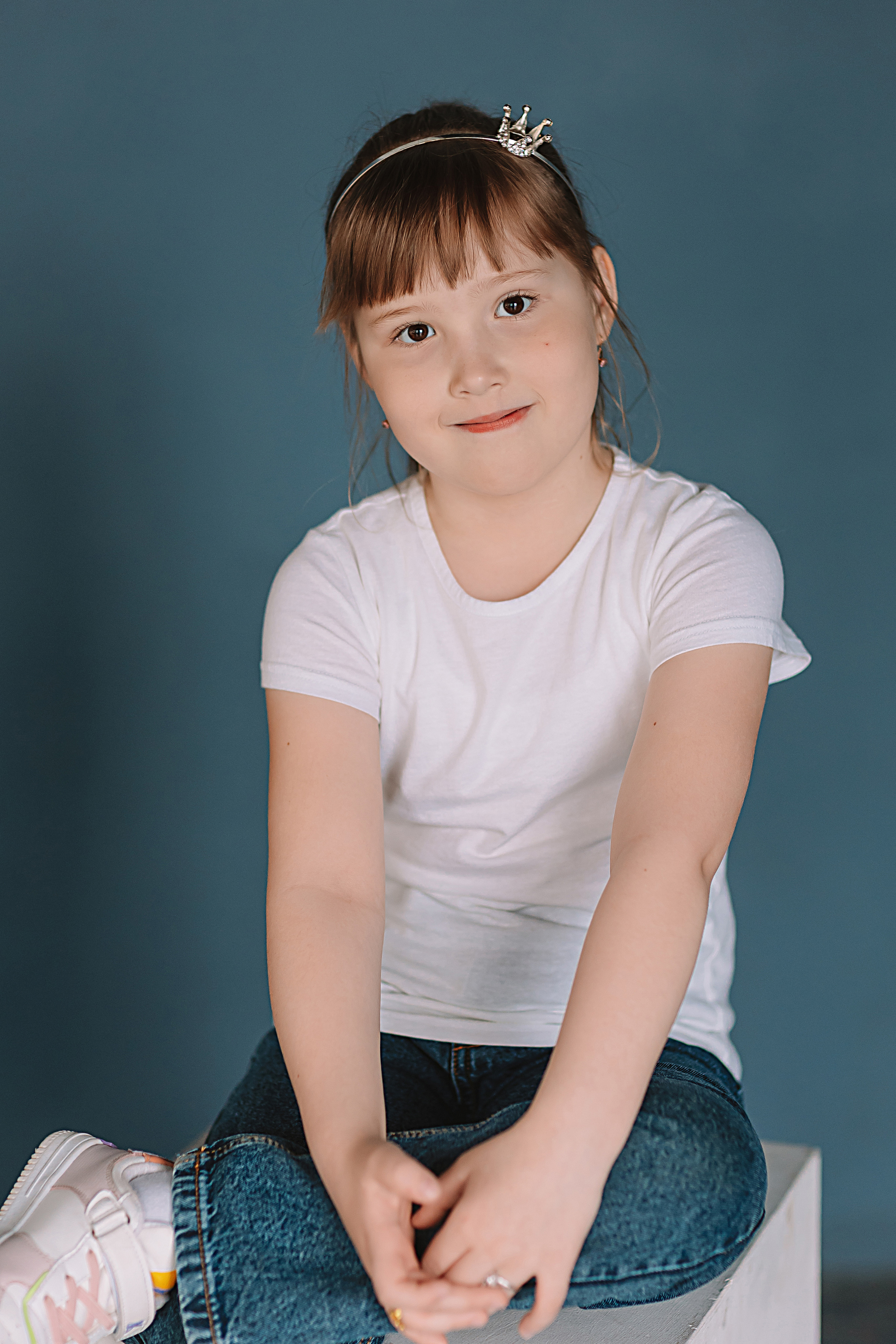 Садик в фотостудии. Семейный фотограф Тюмень, фотограф на роды Салмина Мария