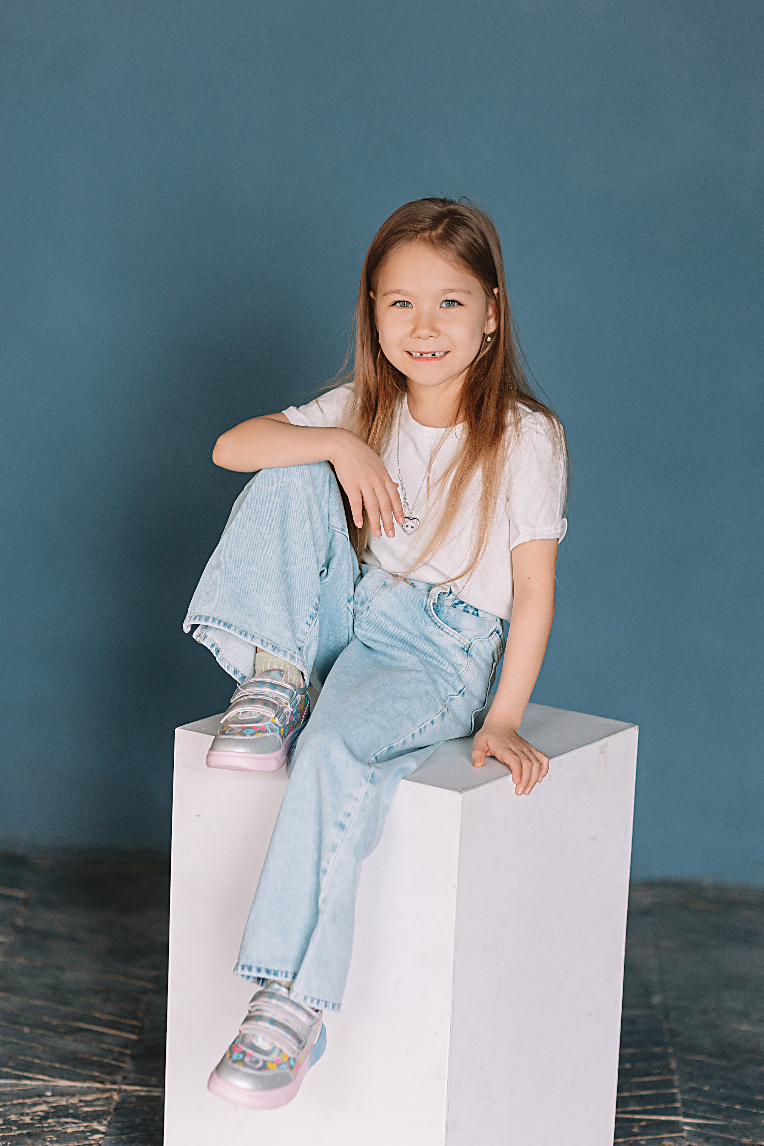 Садик в фотостудии. Семейный фотограф Тюмень, фотограф на роды Салмина Мария