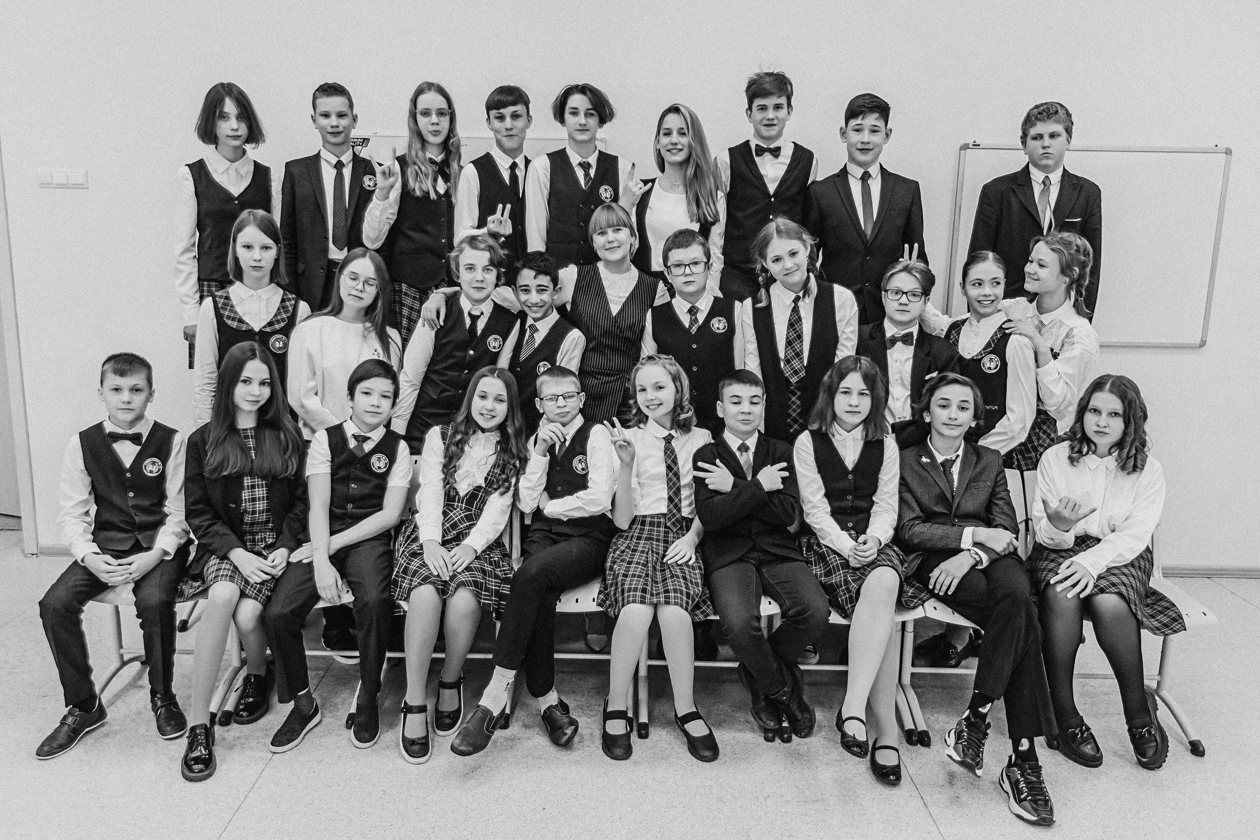 7 класс в кабинете. Семейный фотограф Тюмень, фотограф на роды Салмина Мария