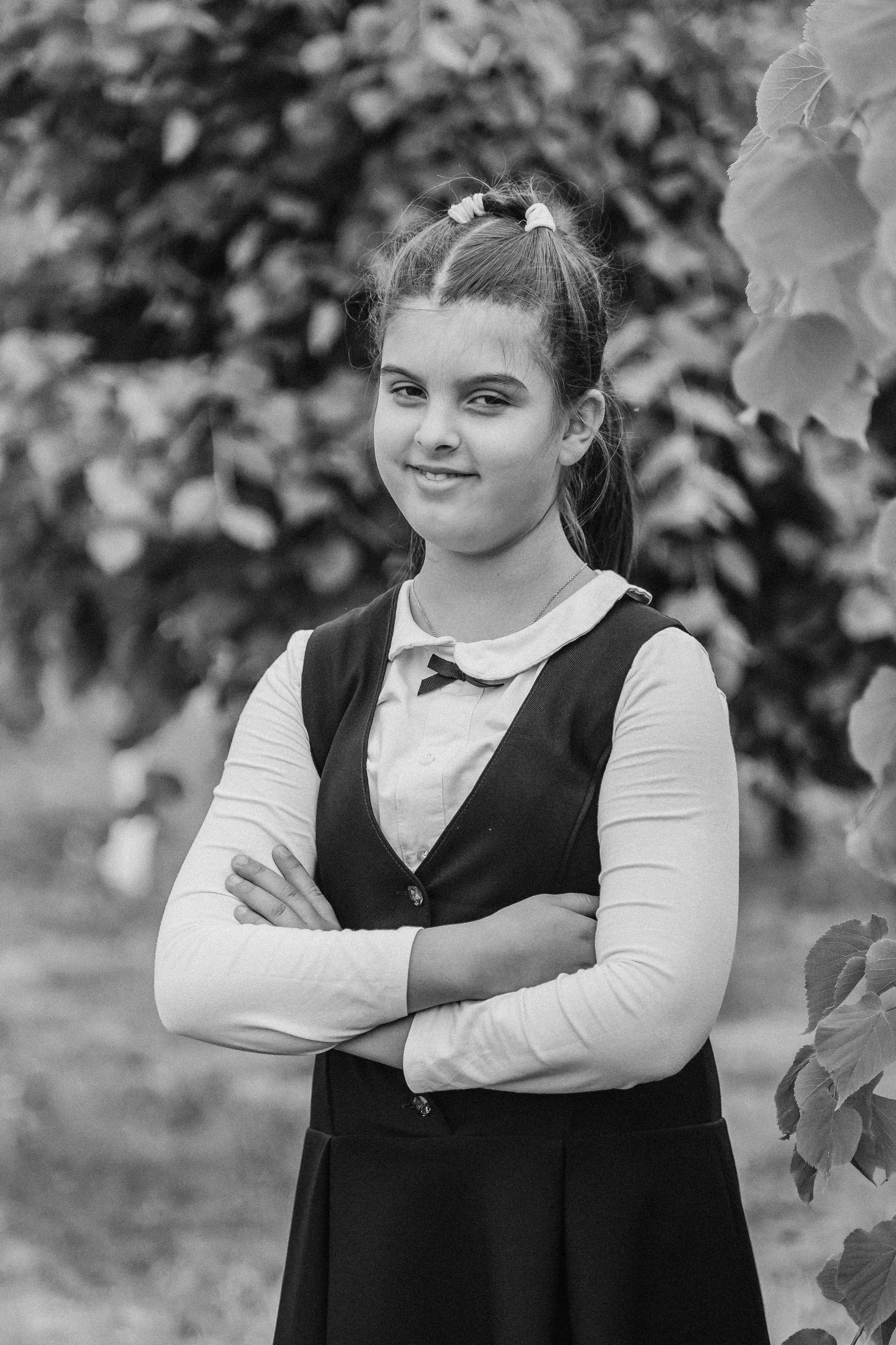 3 класс у школы. Семейный фотограф Тюмень, фотограф на роды Салмина Мария