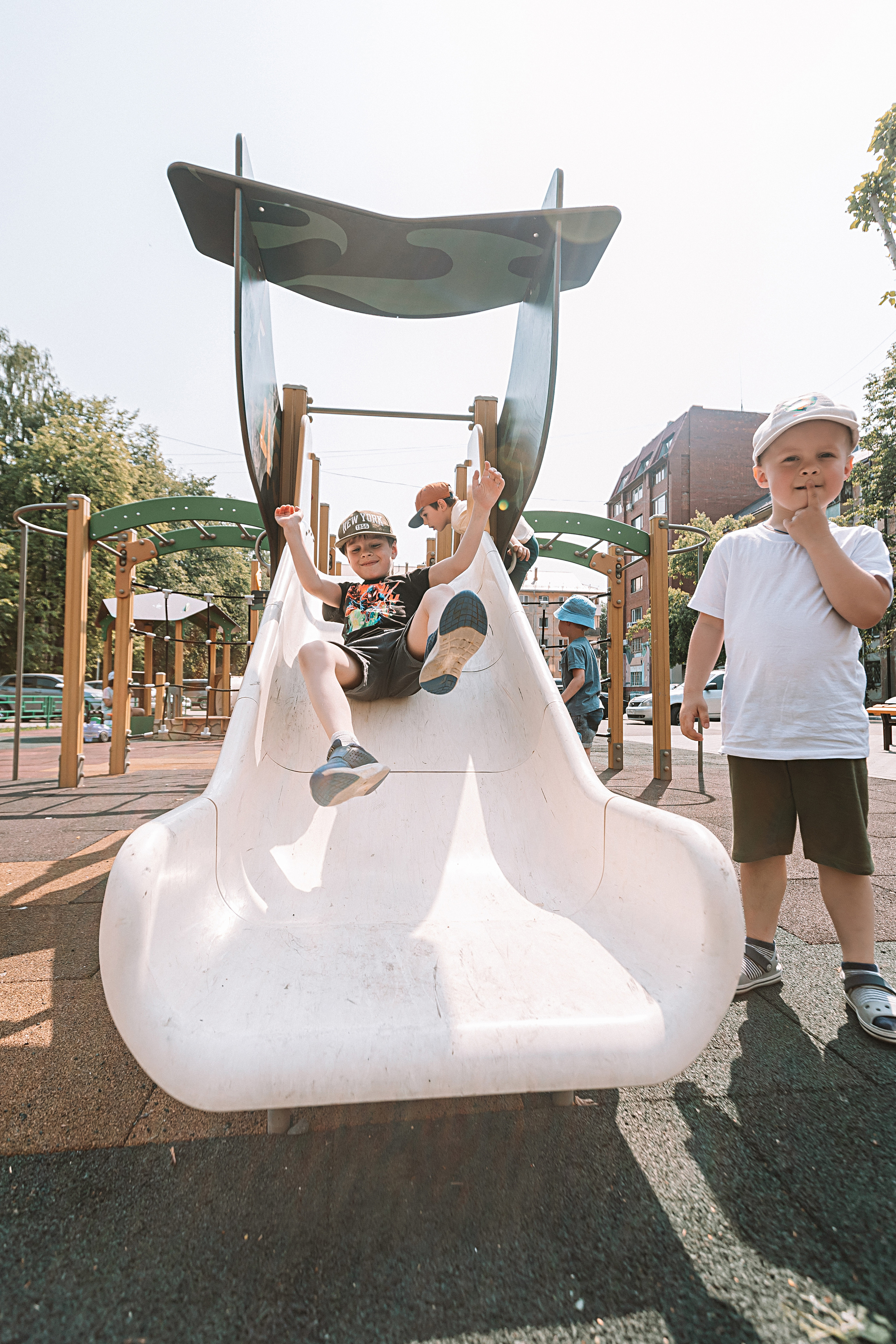 Один день в саду (частный). Семейный фотограф Тюмень, фотограф на роды Салмина Мария