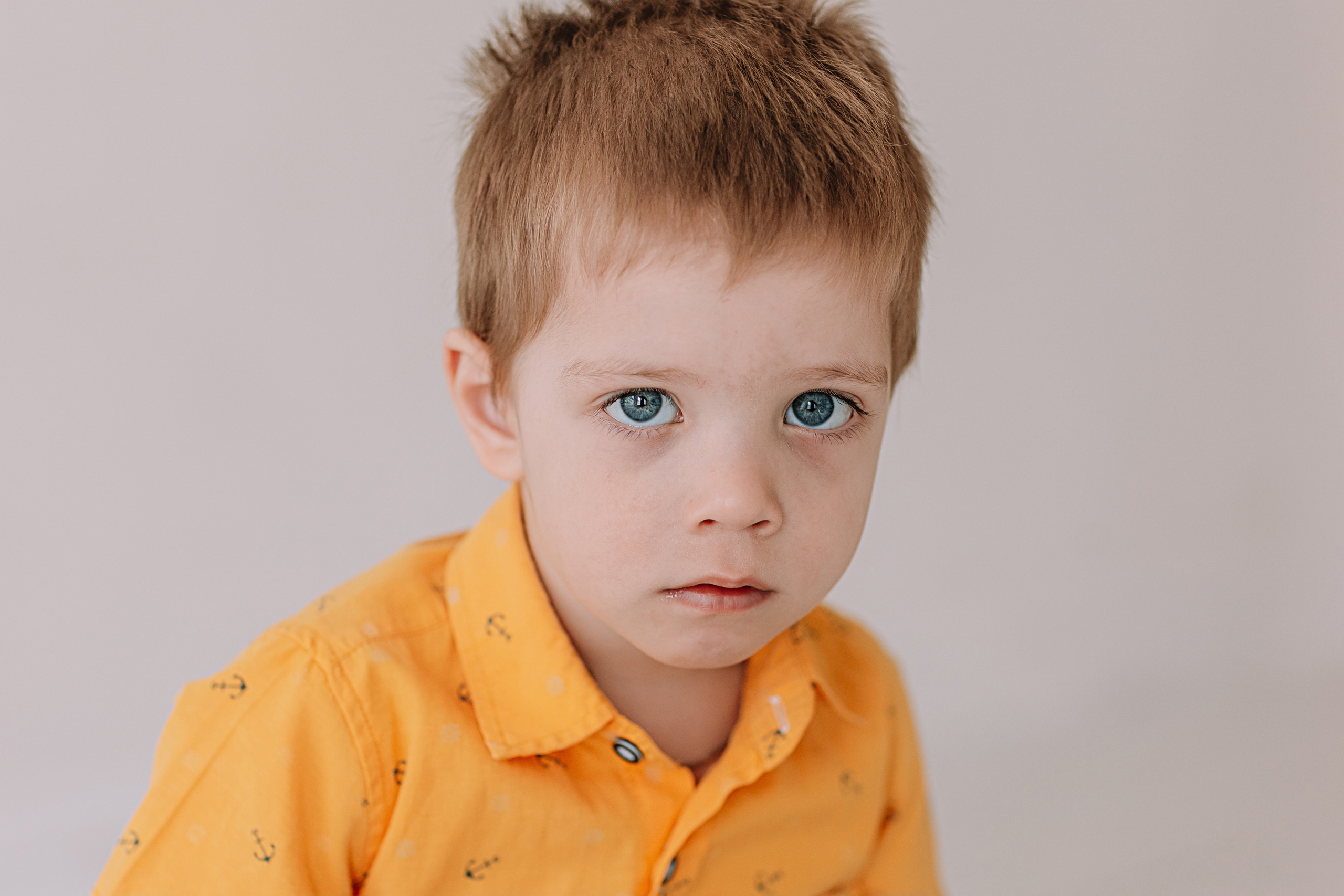 Младшая группа садика в студии. Семейный фотограф Тюмень, фотограф на роды Салмина Мария