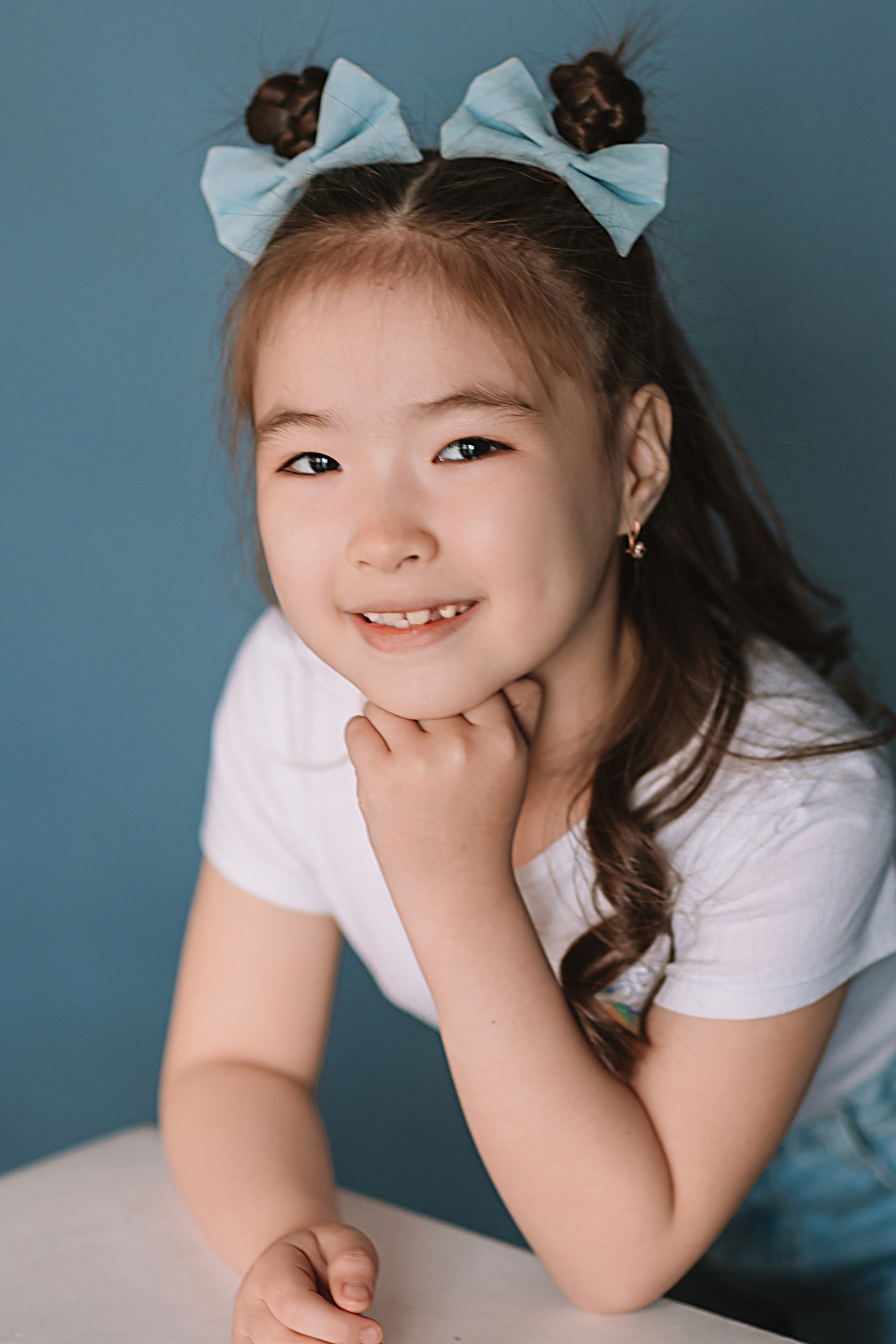 Садик в фотостудии. Семейный фотограф Тюмень, фотограф на роды Салмина Мария