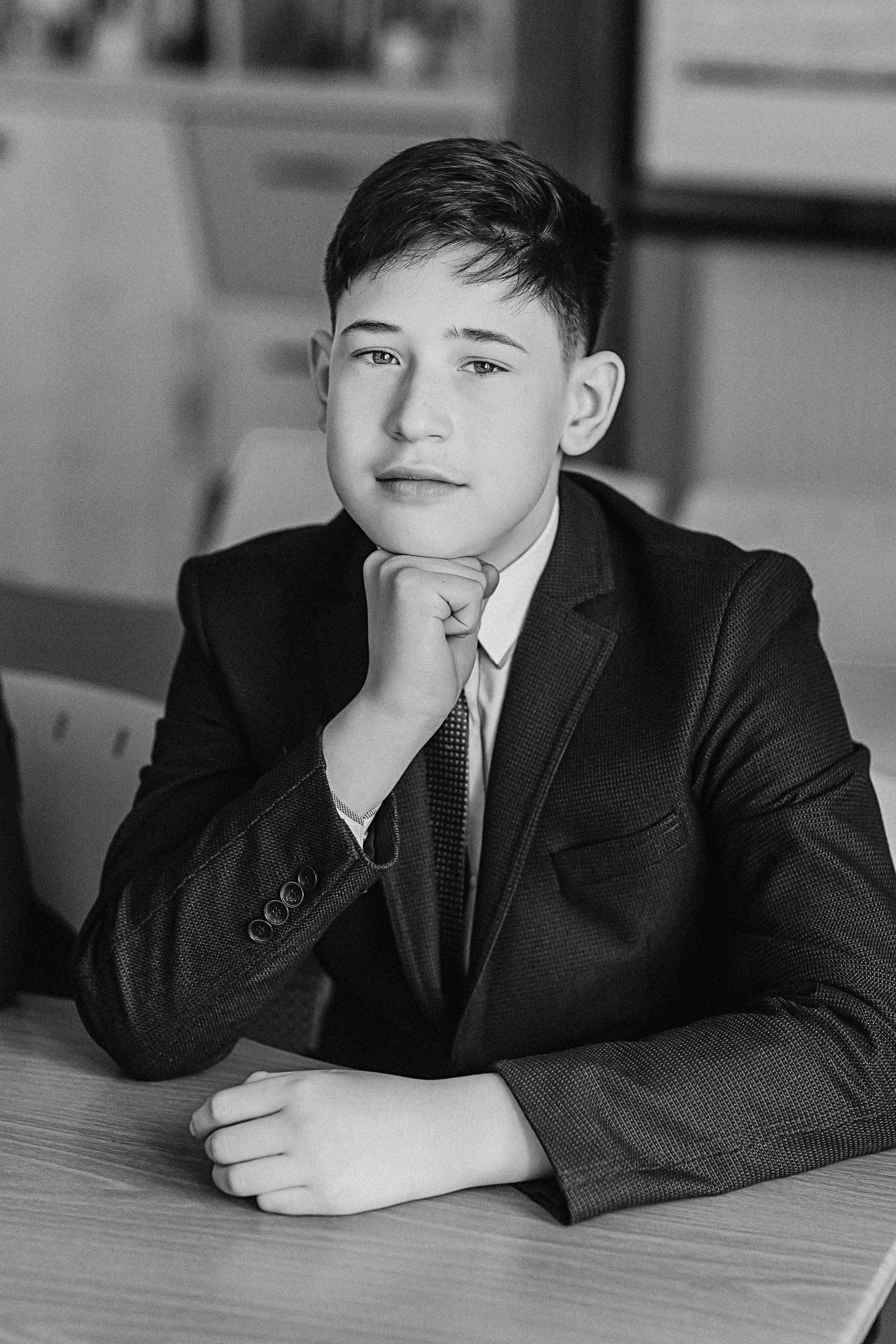 7 класс в кабинете. Семейный фотограф Тюмень, фотограф на роды Салмина Мария