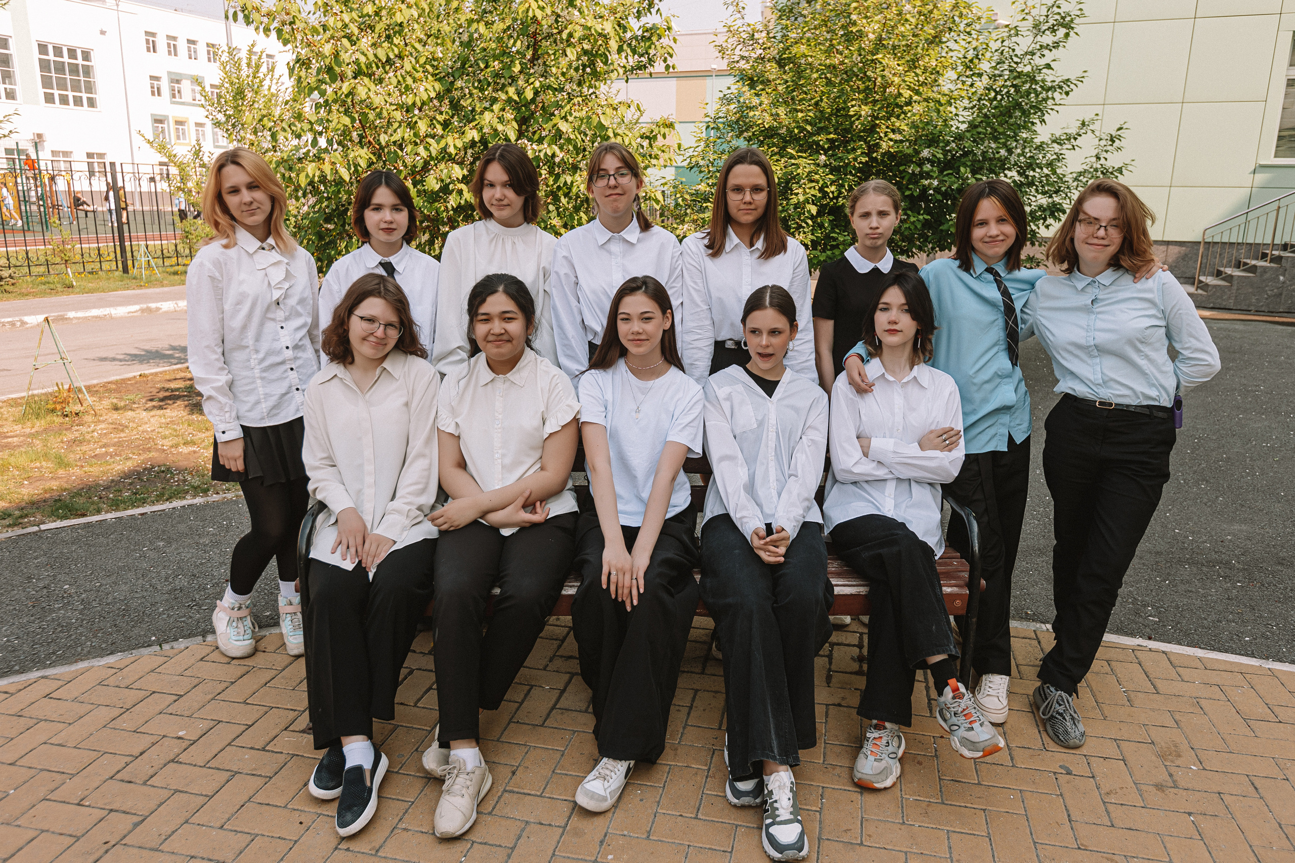 7 класс на улице. Семейный фотограф Тюмень, фотограф на роды Салмина Мария