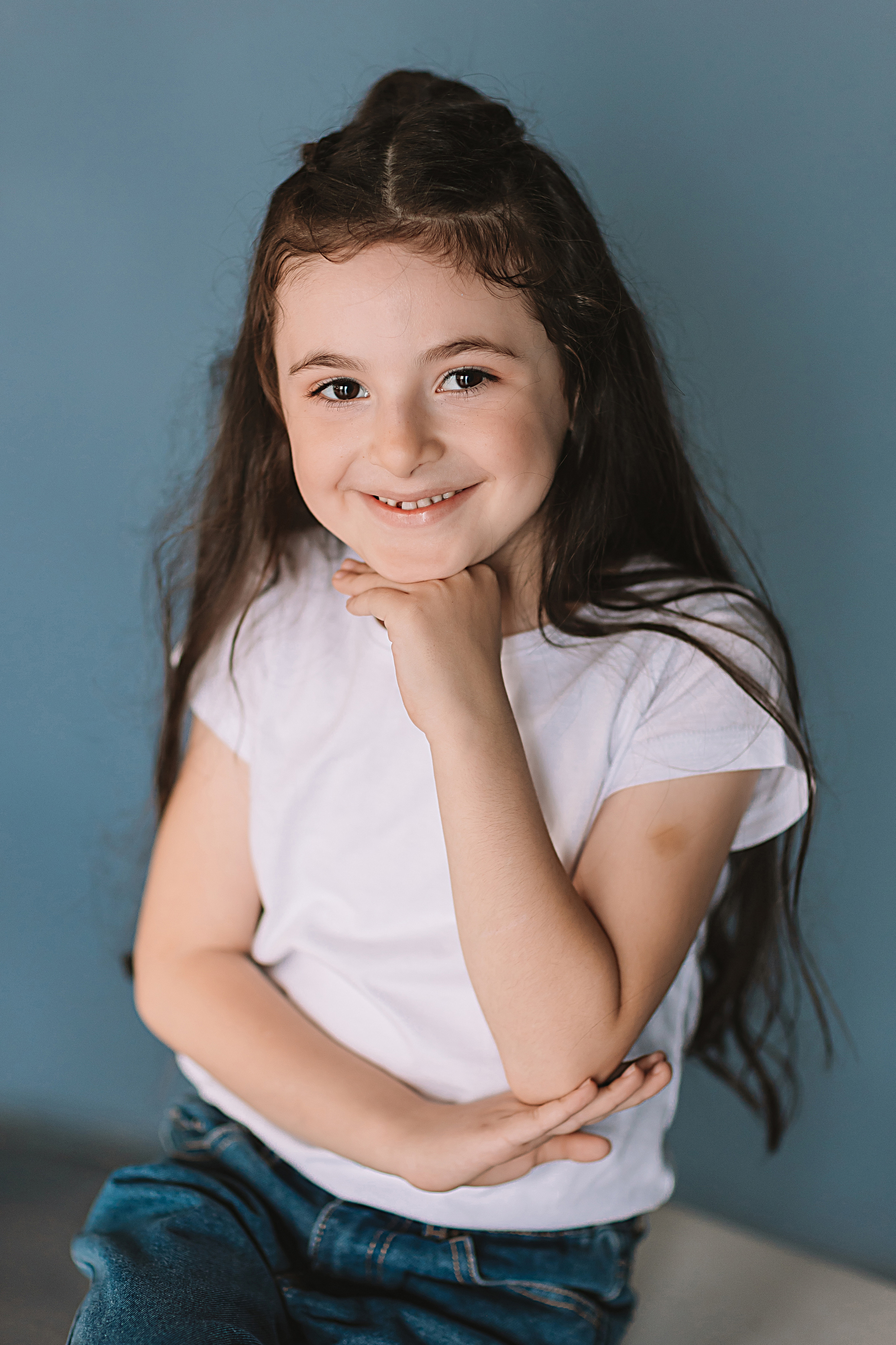 Садик в фотостудии. Семейный фотограф Тюмень, фотограф на роды Салмина Мария