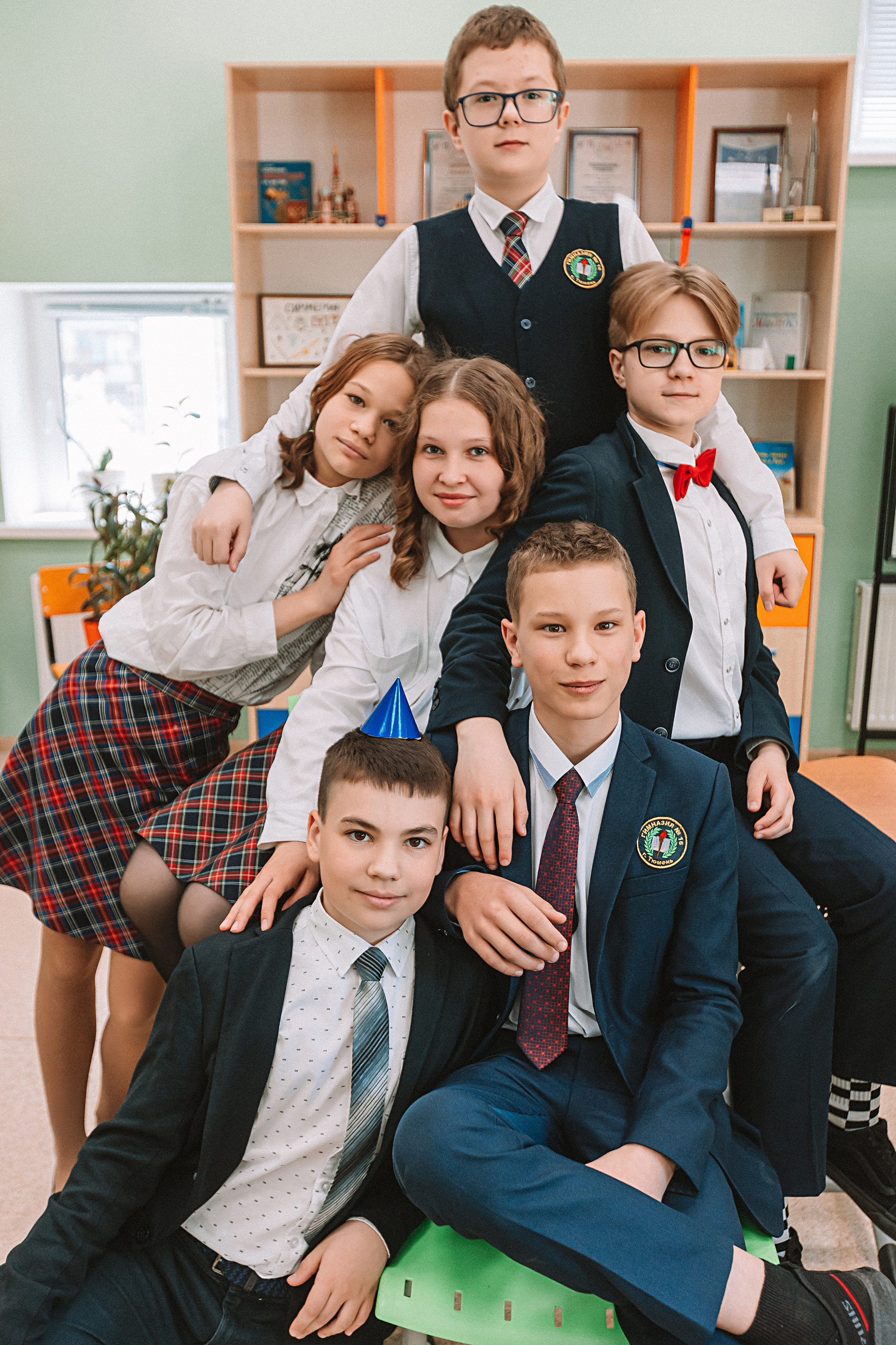 7 класс в кабинете. Семейный фотограф Тюмень, фотограф на роды Салмина Мария