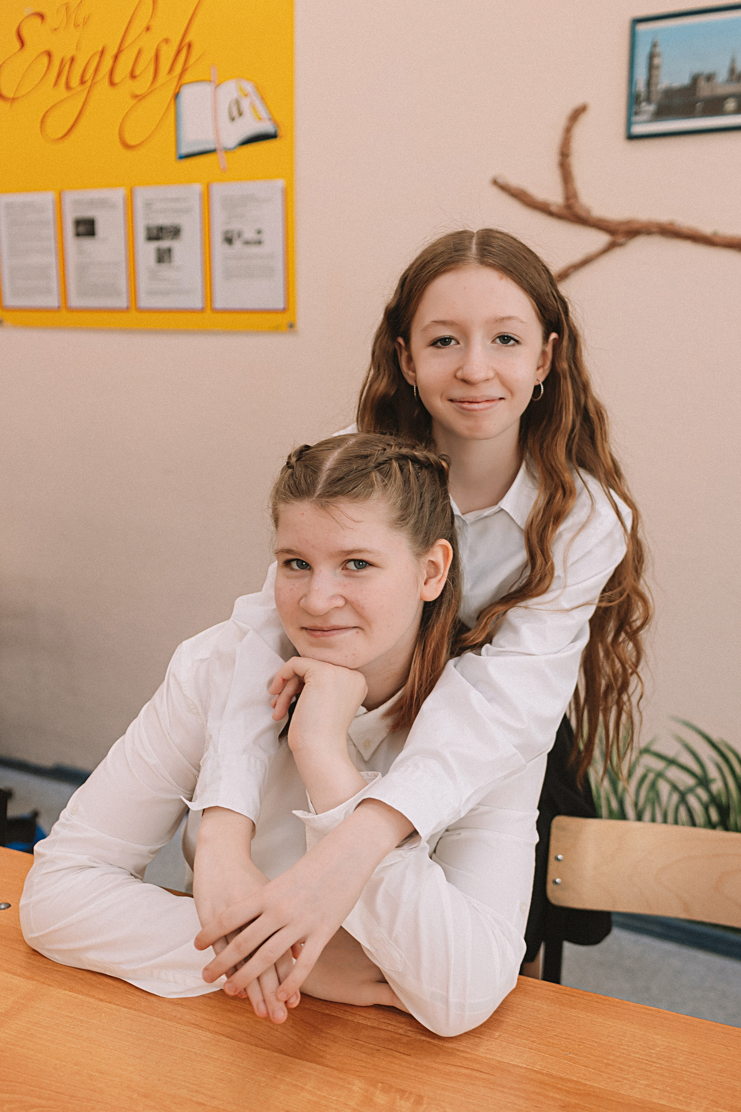 7 класс в стенах школы. Семейный фотограф Тюмень, фотограф на роды Салмина Мария