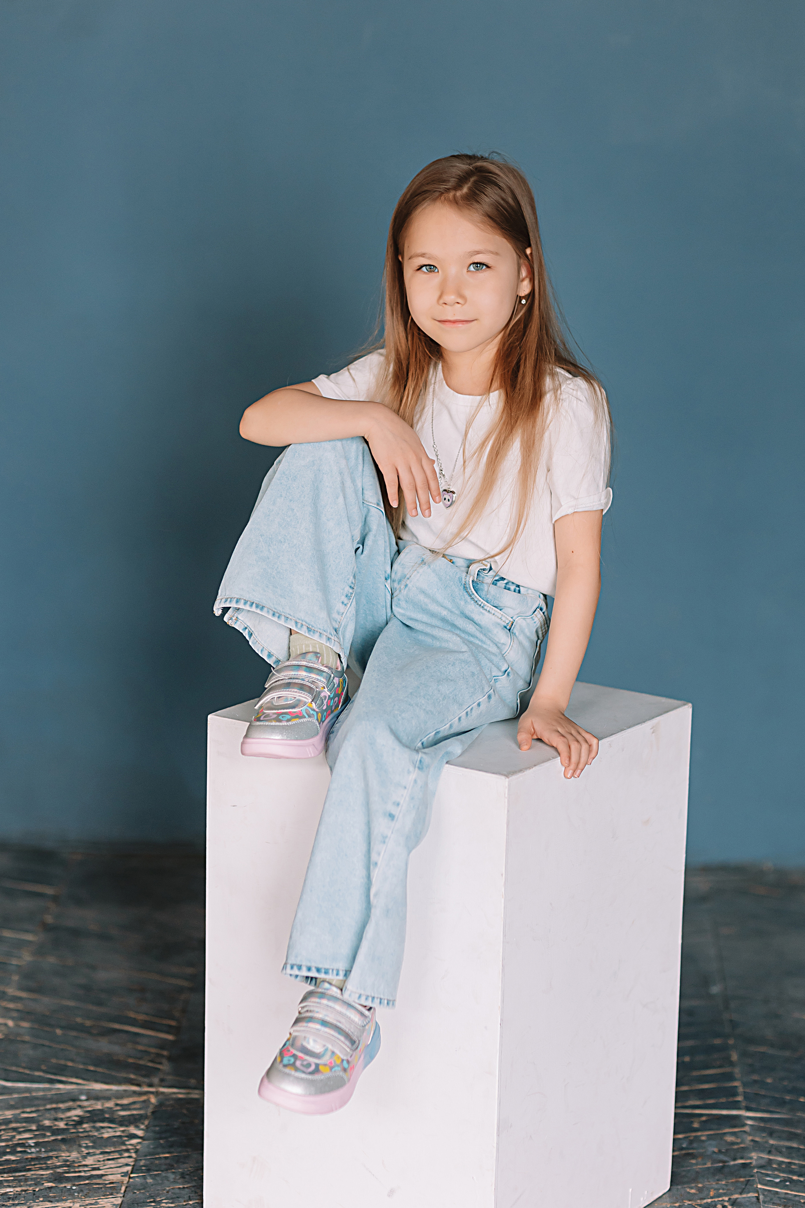 Садик в фотостудии. Семейный фотограф Тюмень, фотограф на роды Салмина Мария