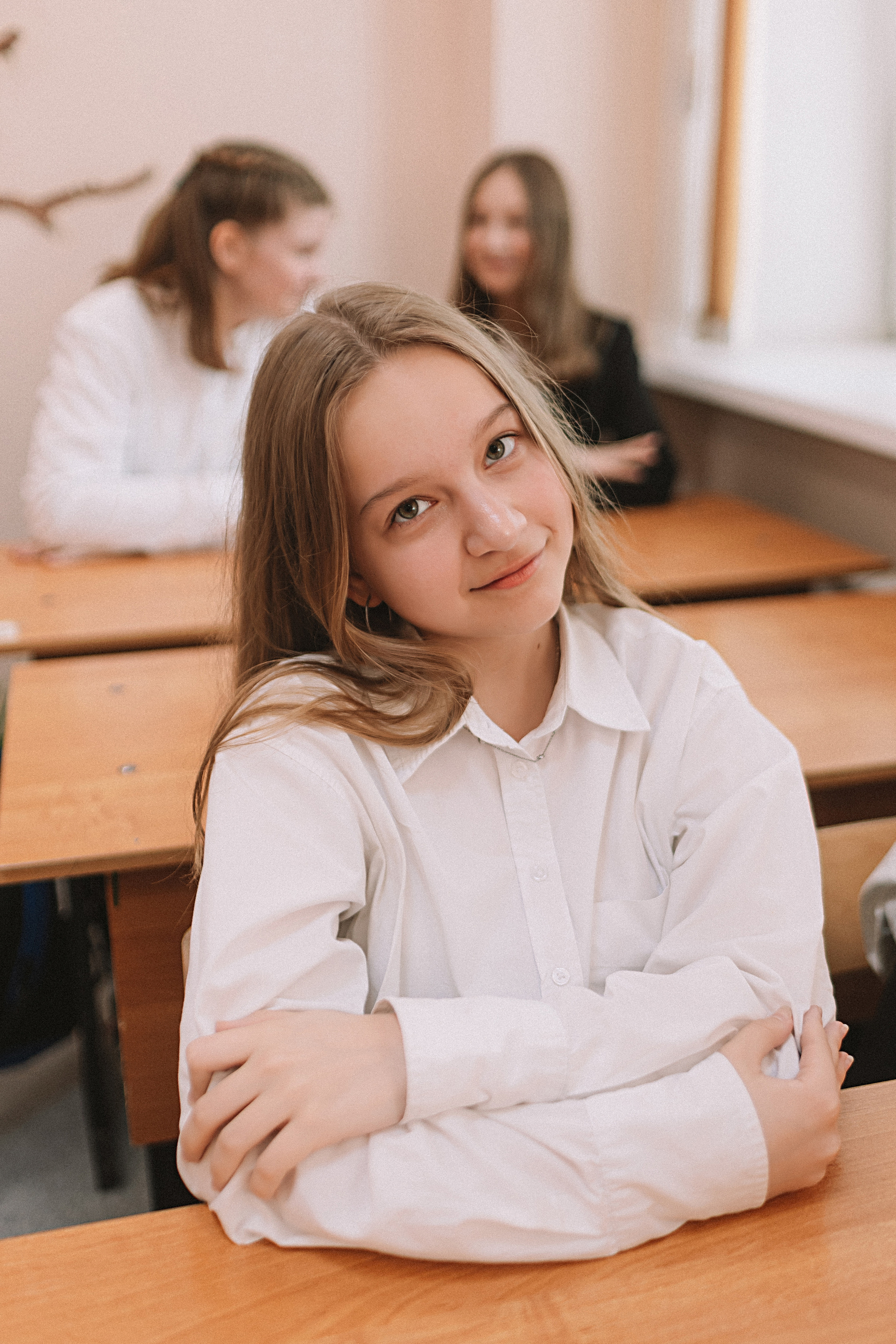 7 класс в стенах школы. Семейный фотограф Тюмень, фотограф на роды Салмина Мария