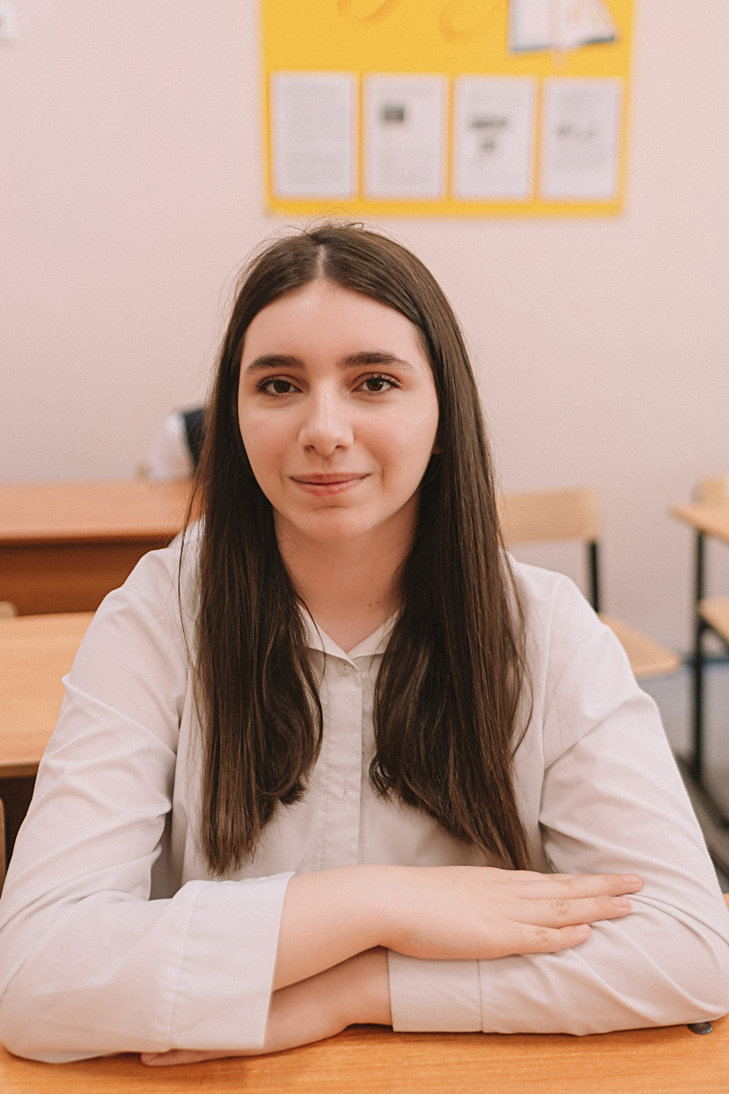 7 класс в стенах школы. Семейный фотограф Тюмень, фотограф на роды Салмина Мария