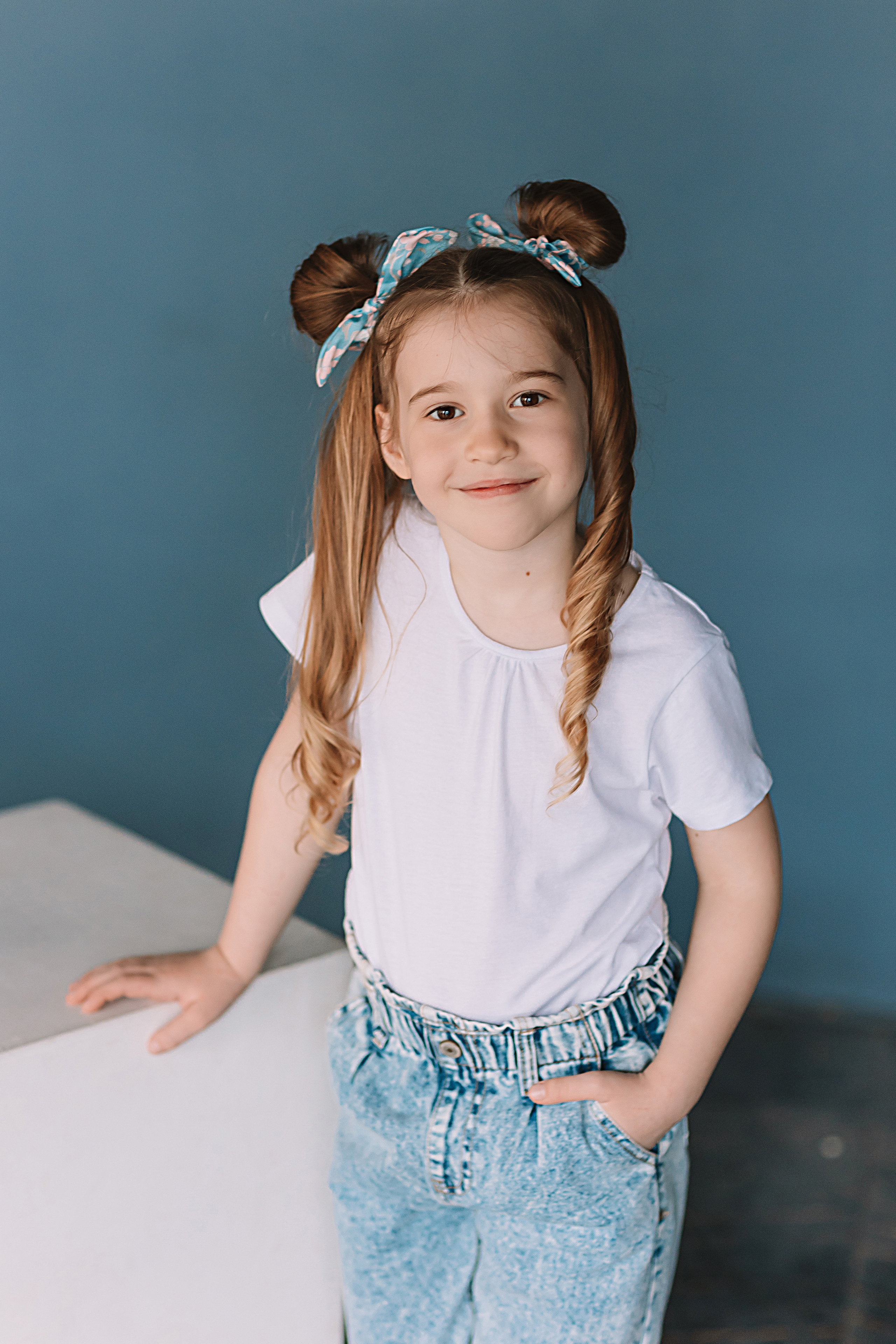 Садик в фотостудии. Семейный фотограф Тюмень, фотограф на роды Салмина Мария