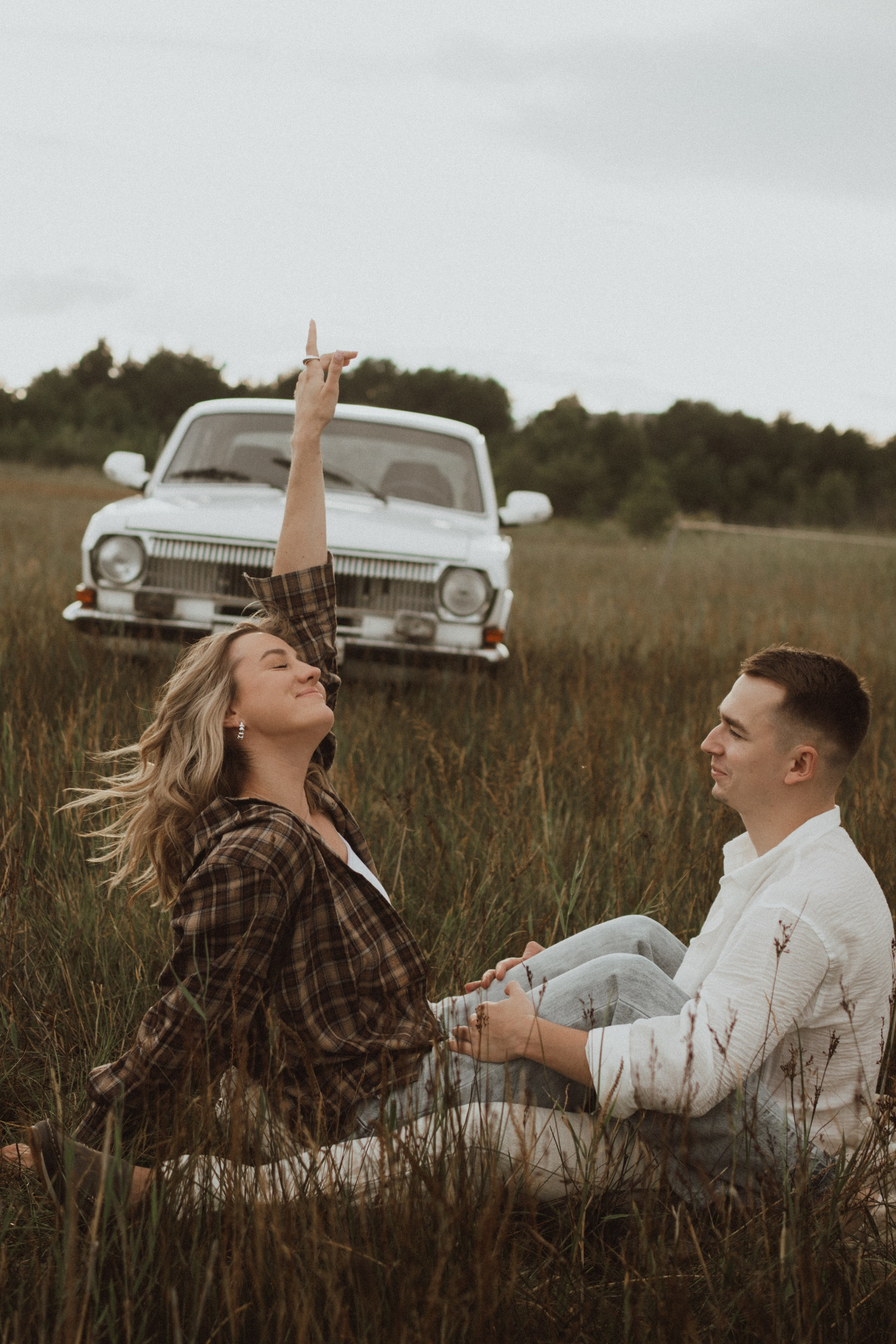 [… two lovers and volga]. Фотограф в Архангельске