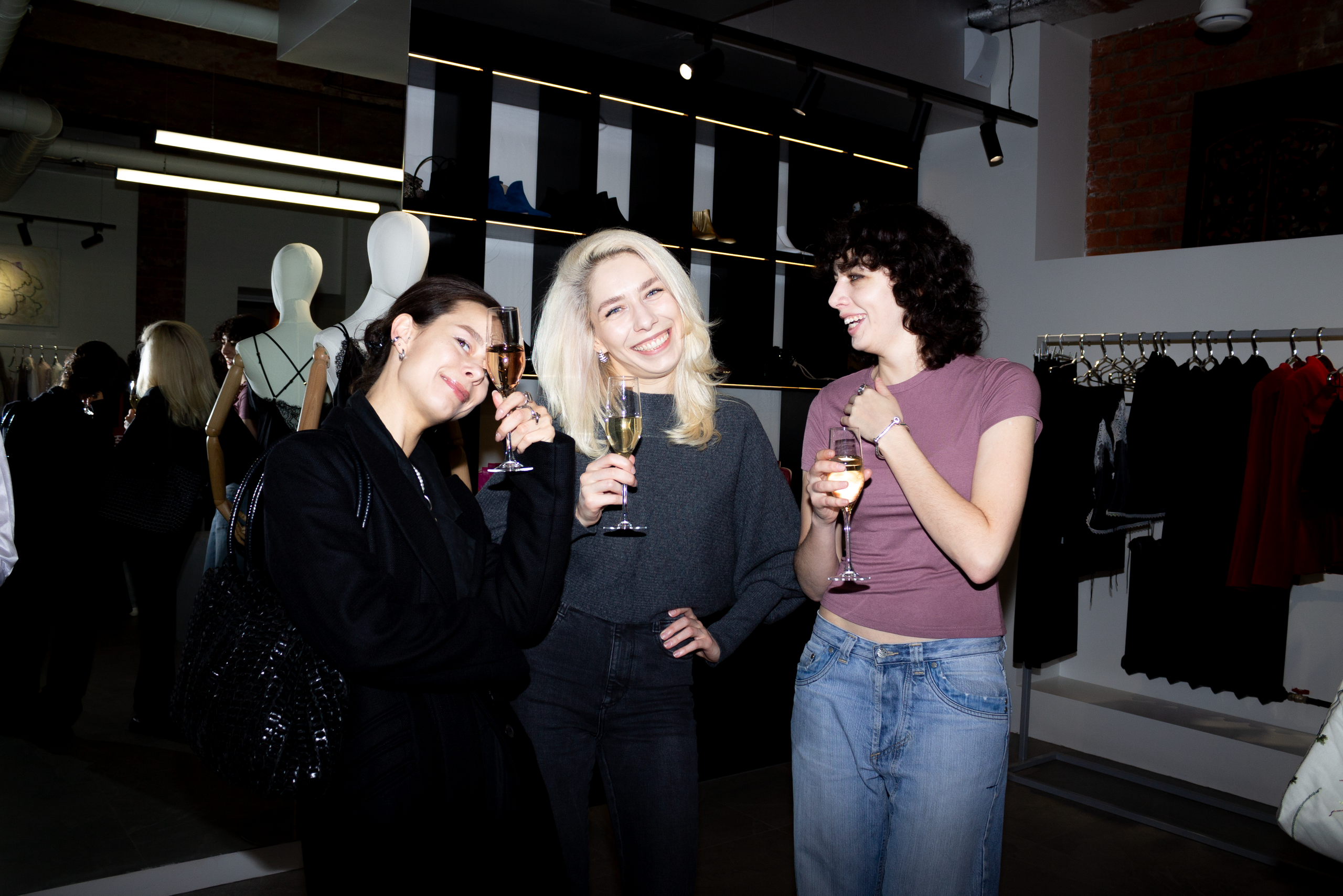 Вернисаж Таро Анонс & Make Me Happy. Крылов Кирилл Фотограф Москва