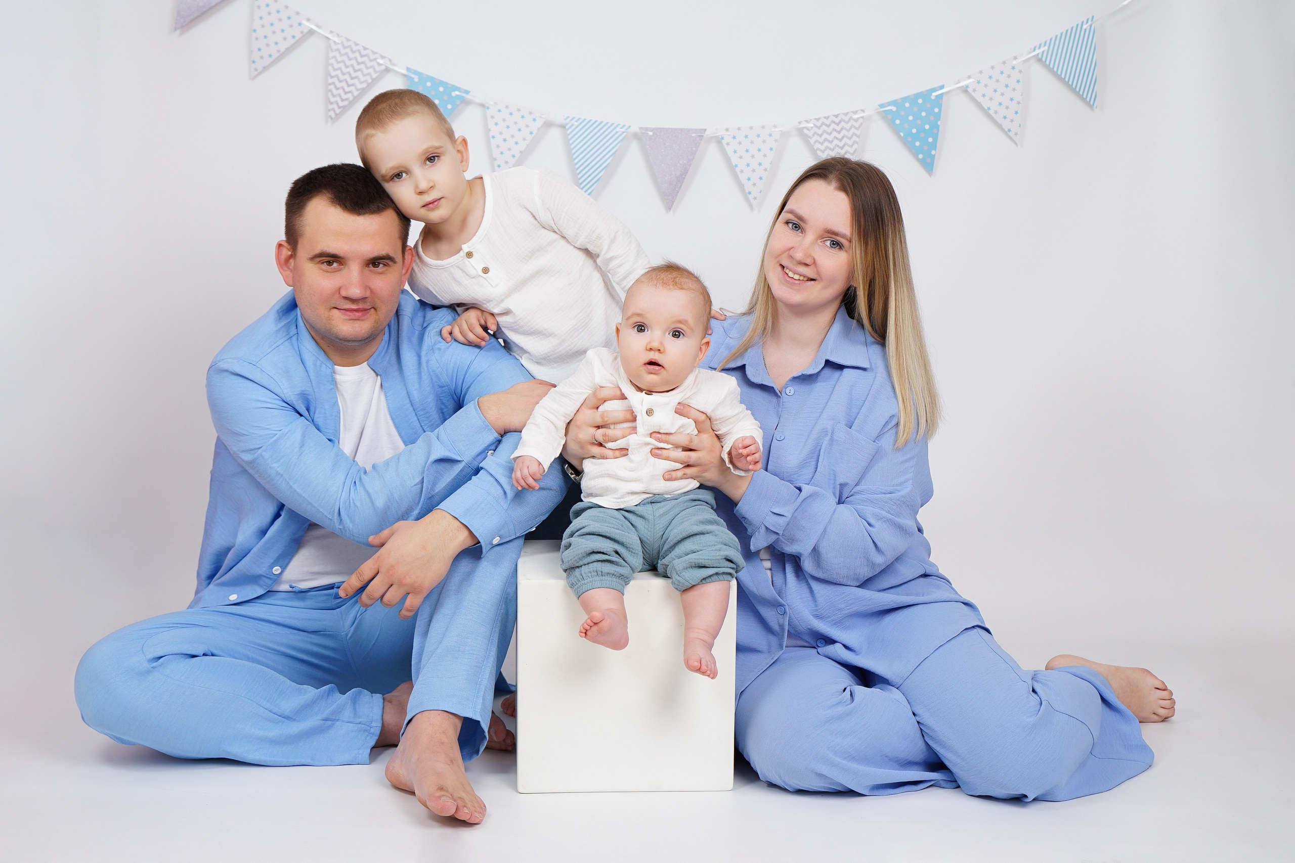 Максиму полгодика. Детская фотостудия