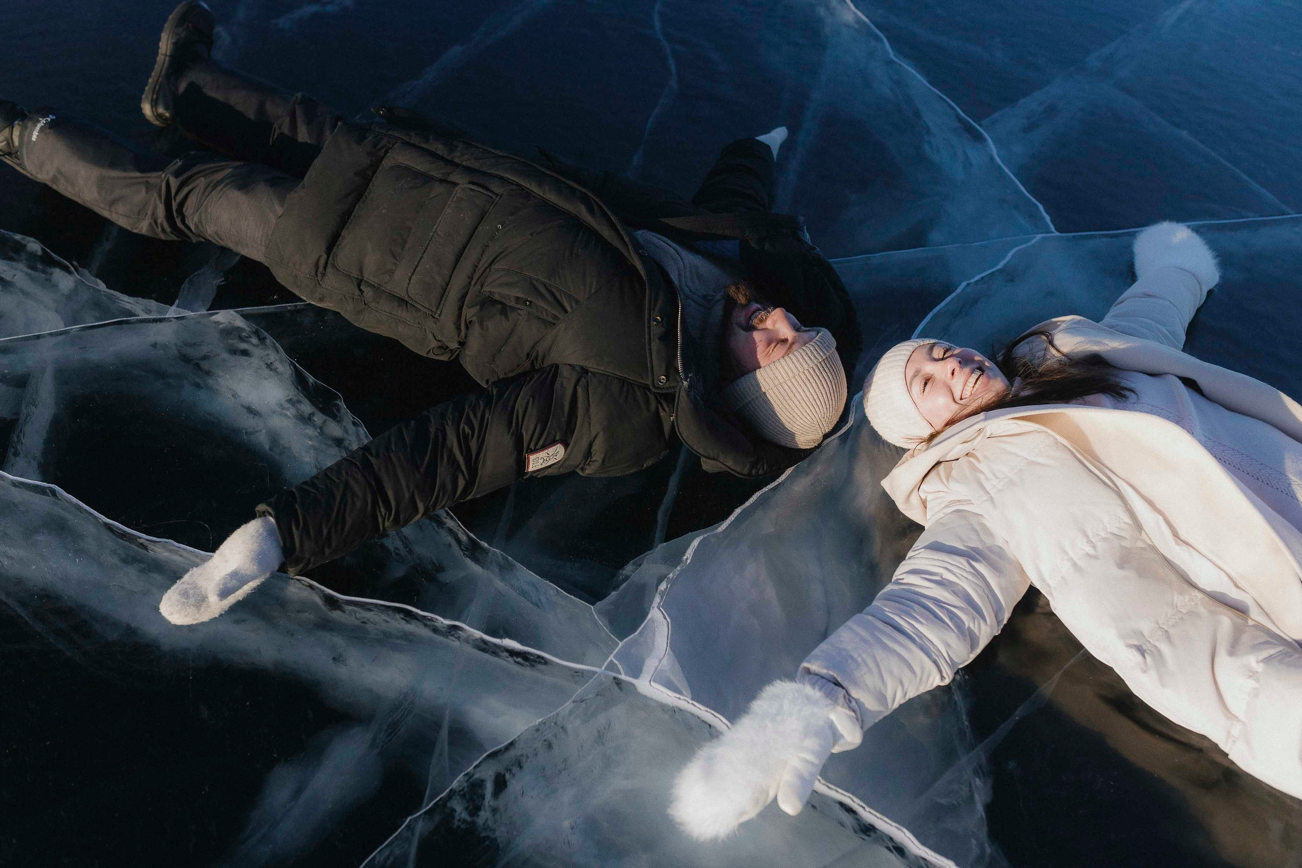 Ледяное зеркало. Фотограф Ольхон, Регина