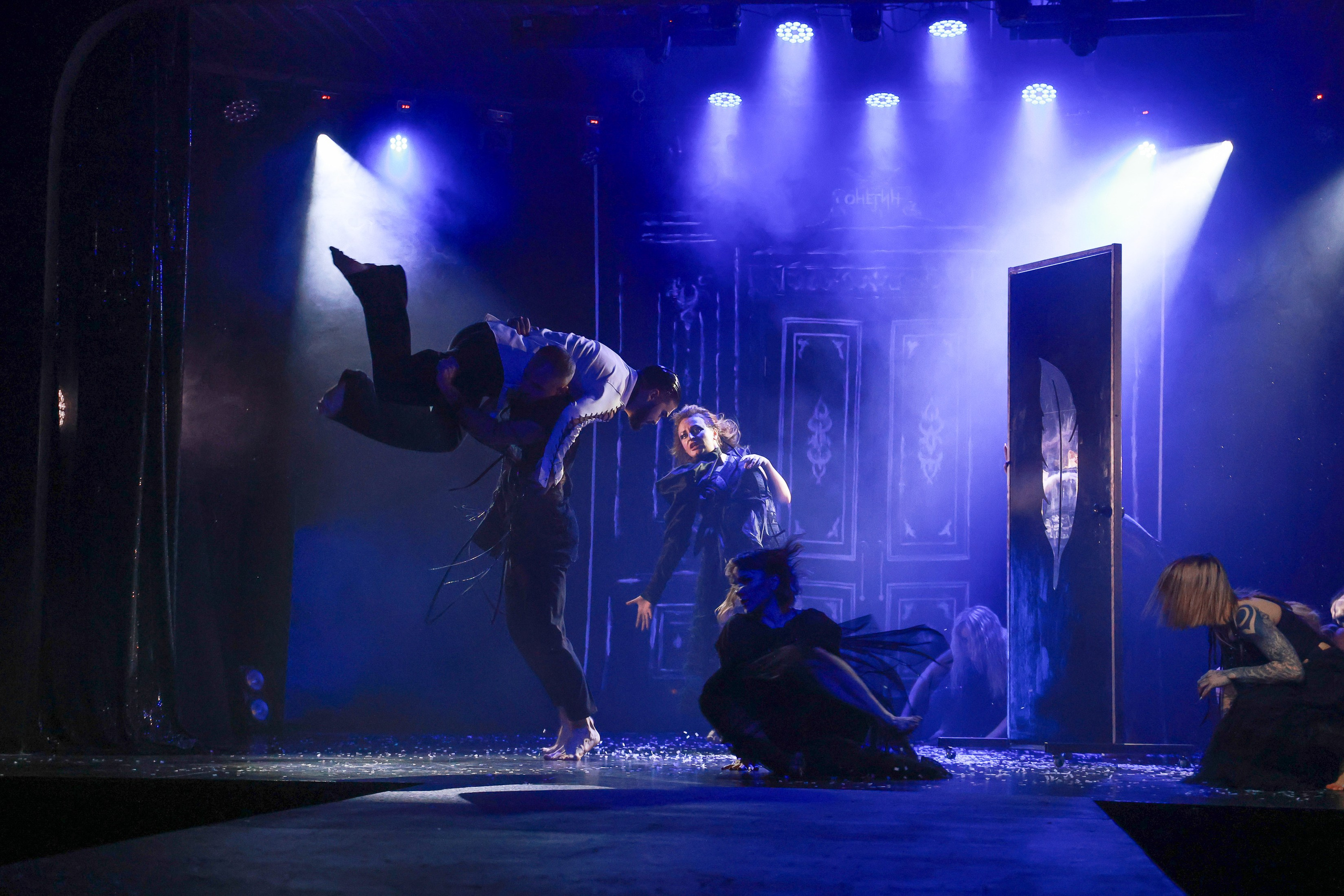 Пластический спектакль Онегин _ IVEX. Фотограф Юлия Мальцева