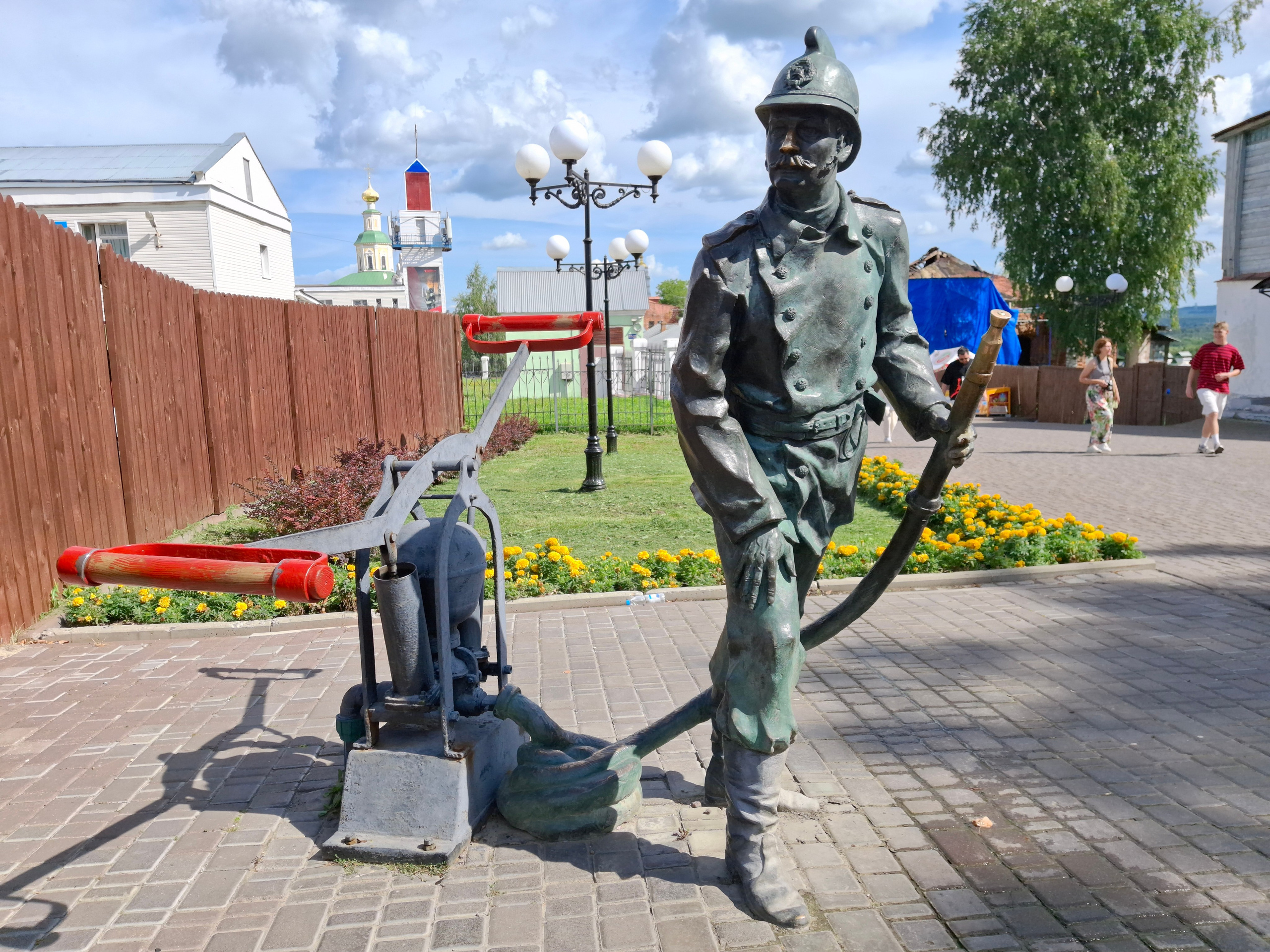 Вдадимир. Игорь Жучков. Россия увиденная глазами путешествующего фотографа